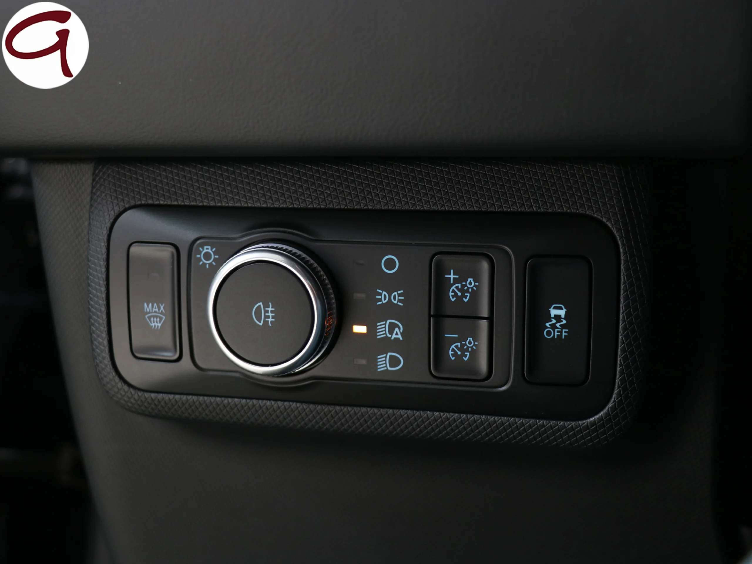 Ford Mustang Mach-E Batería 98.8Kwh 216 kW (294 CV) - Foto 37