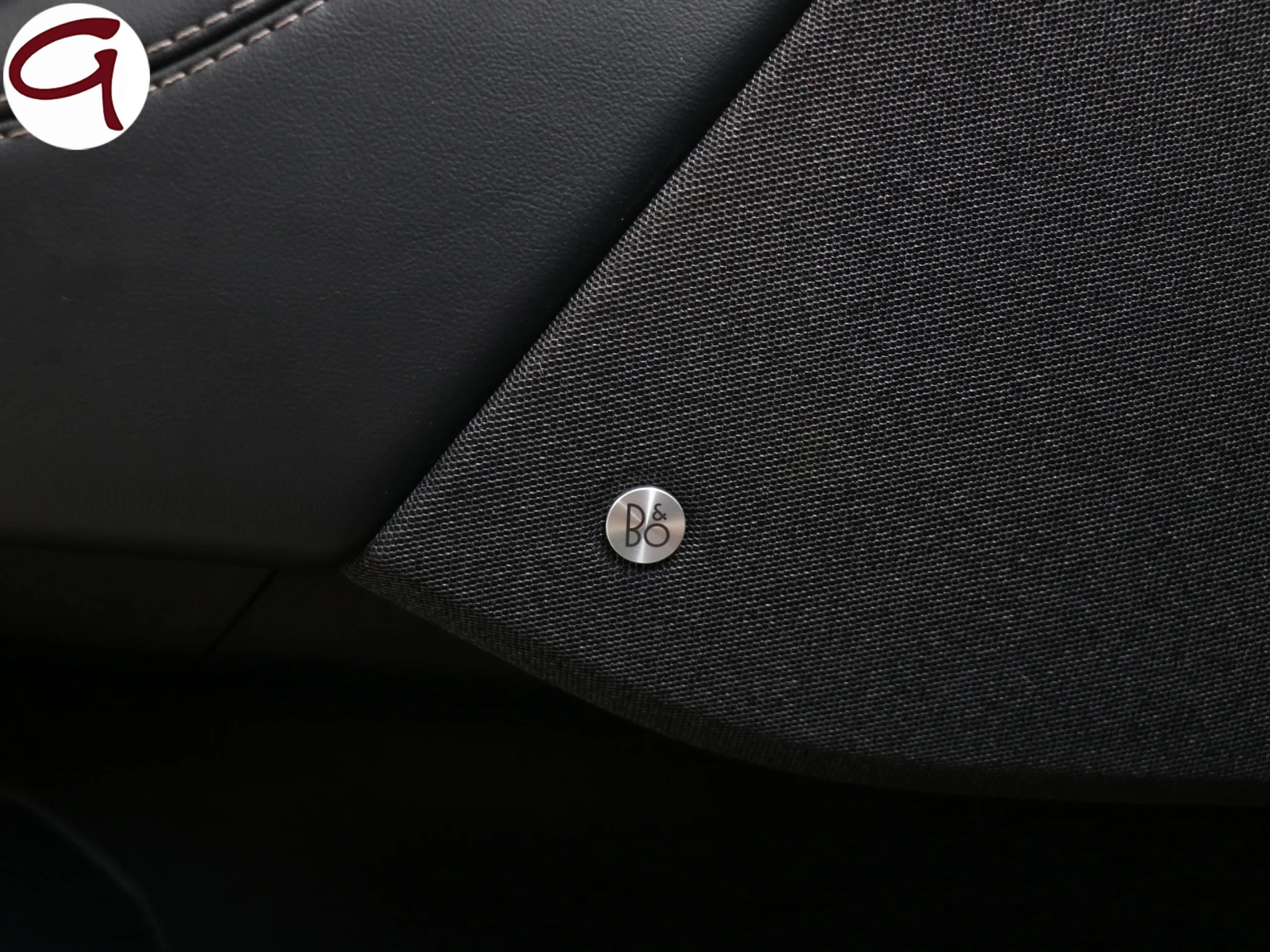 Ford Mustang Mach-E Batería 98.8Kwh 216 kW (294 CV) - Foto 40