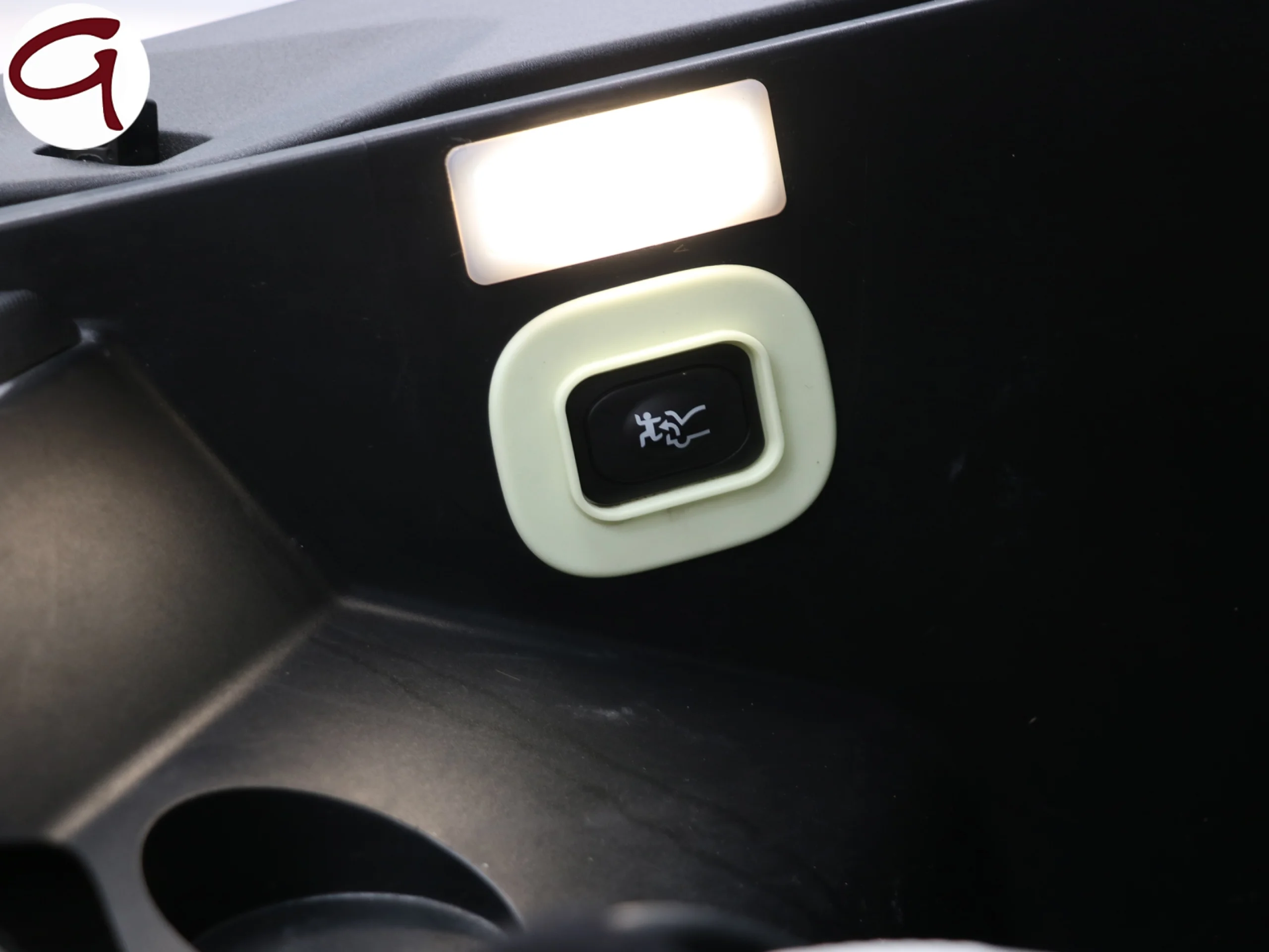 Ford Mustang Mach-E Batería 98.8Kwh 216 kW (294 CV) - Foto 45