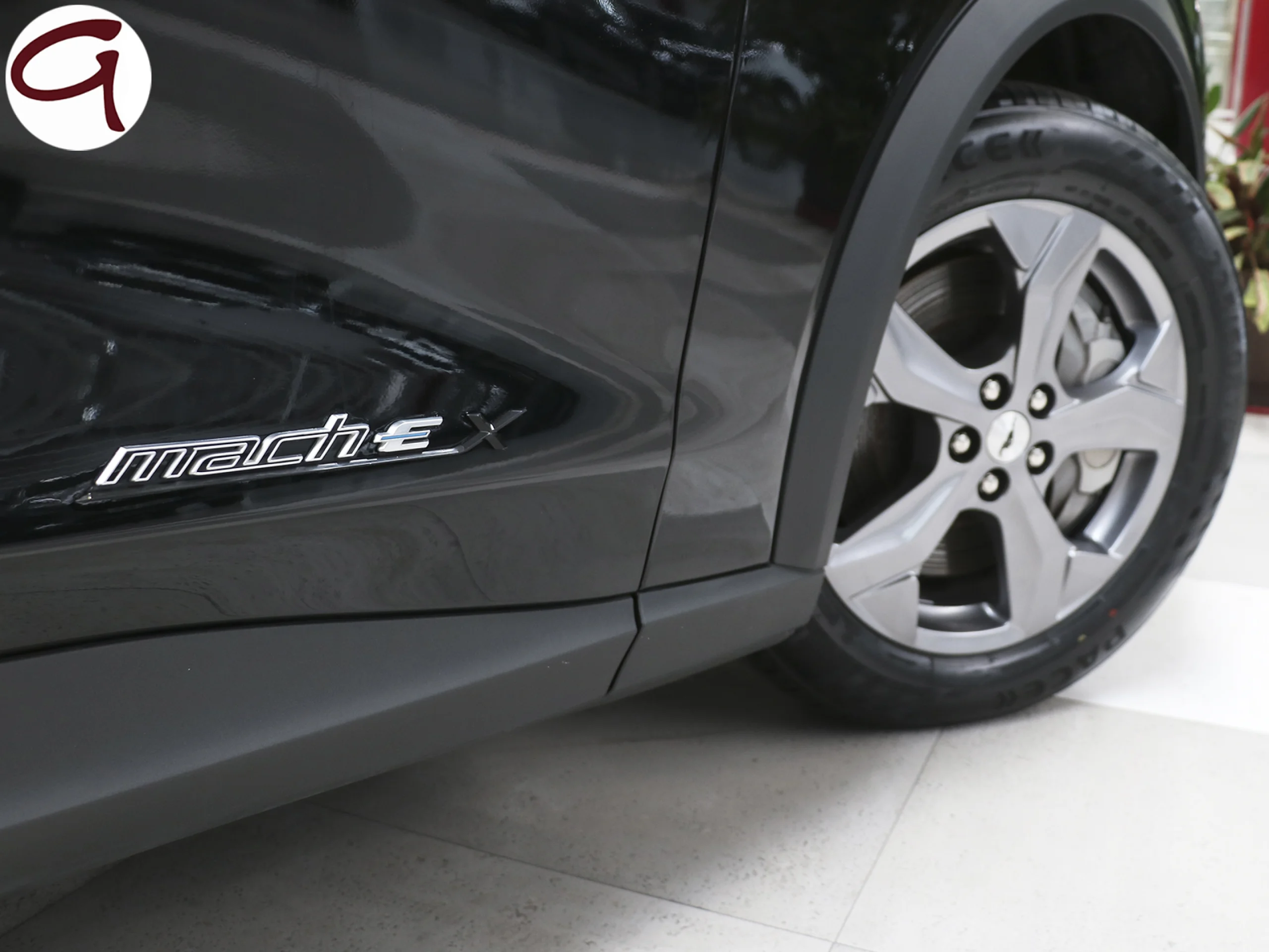 Ford Mustang Mach-E Batería 98.8Kwh 216 kW (294 CV) - Foto 47