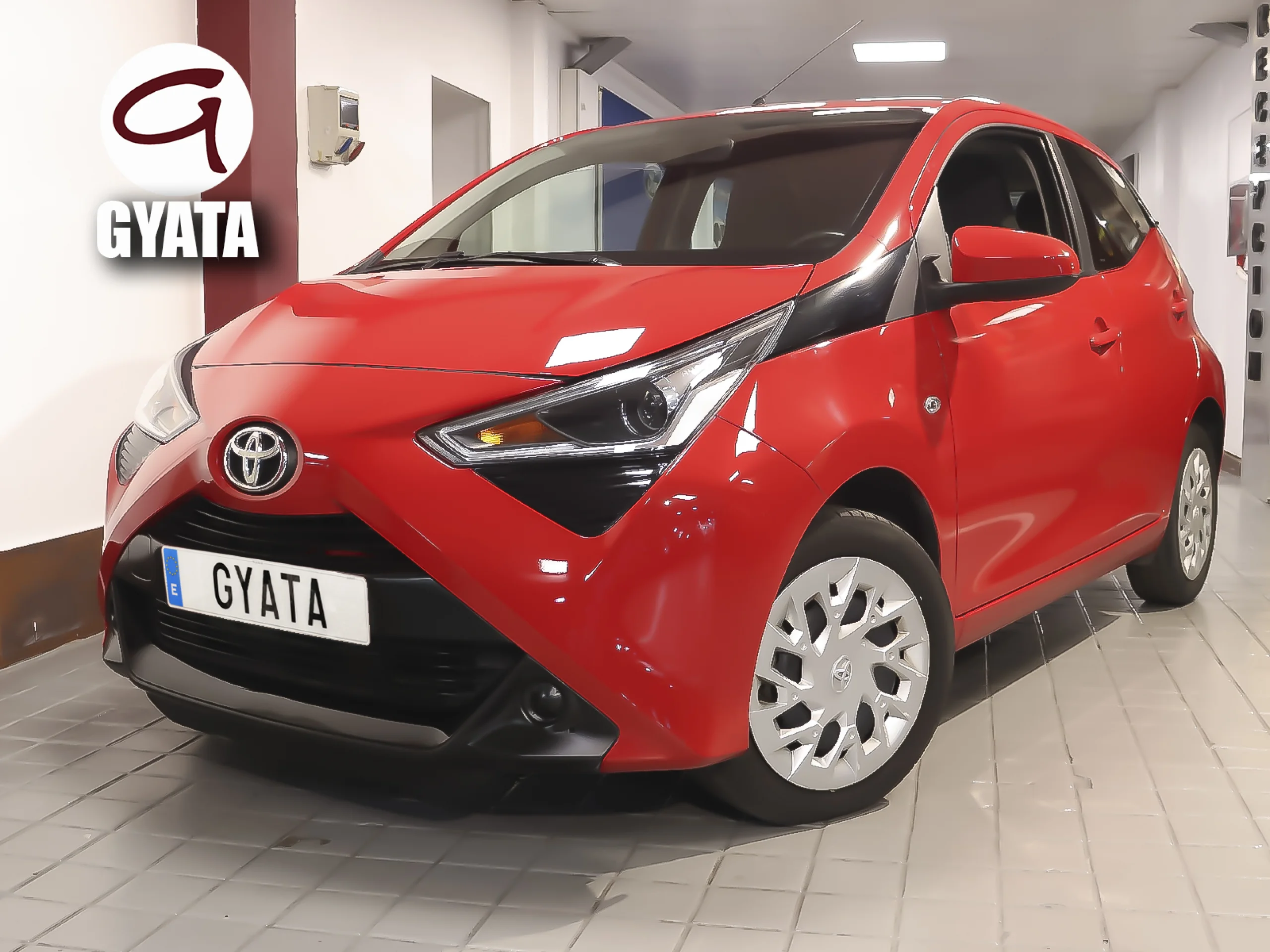 Toyota Aygo 1.0 70 x-play 53 kW (72 CV) - Foto 1