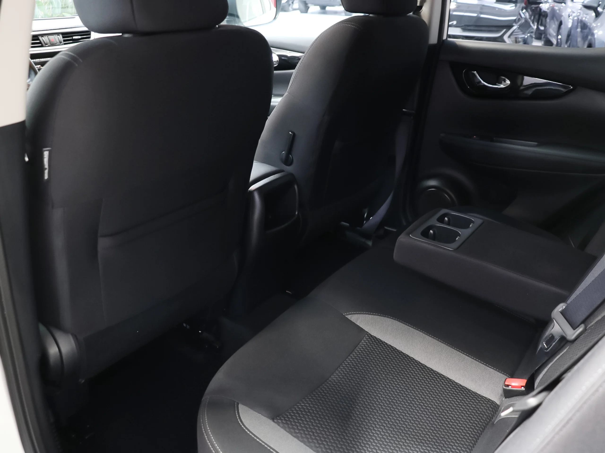 Nissan Qashqai dCi 115 Acenta 85 kW (115 CV) - Foto 9