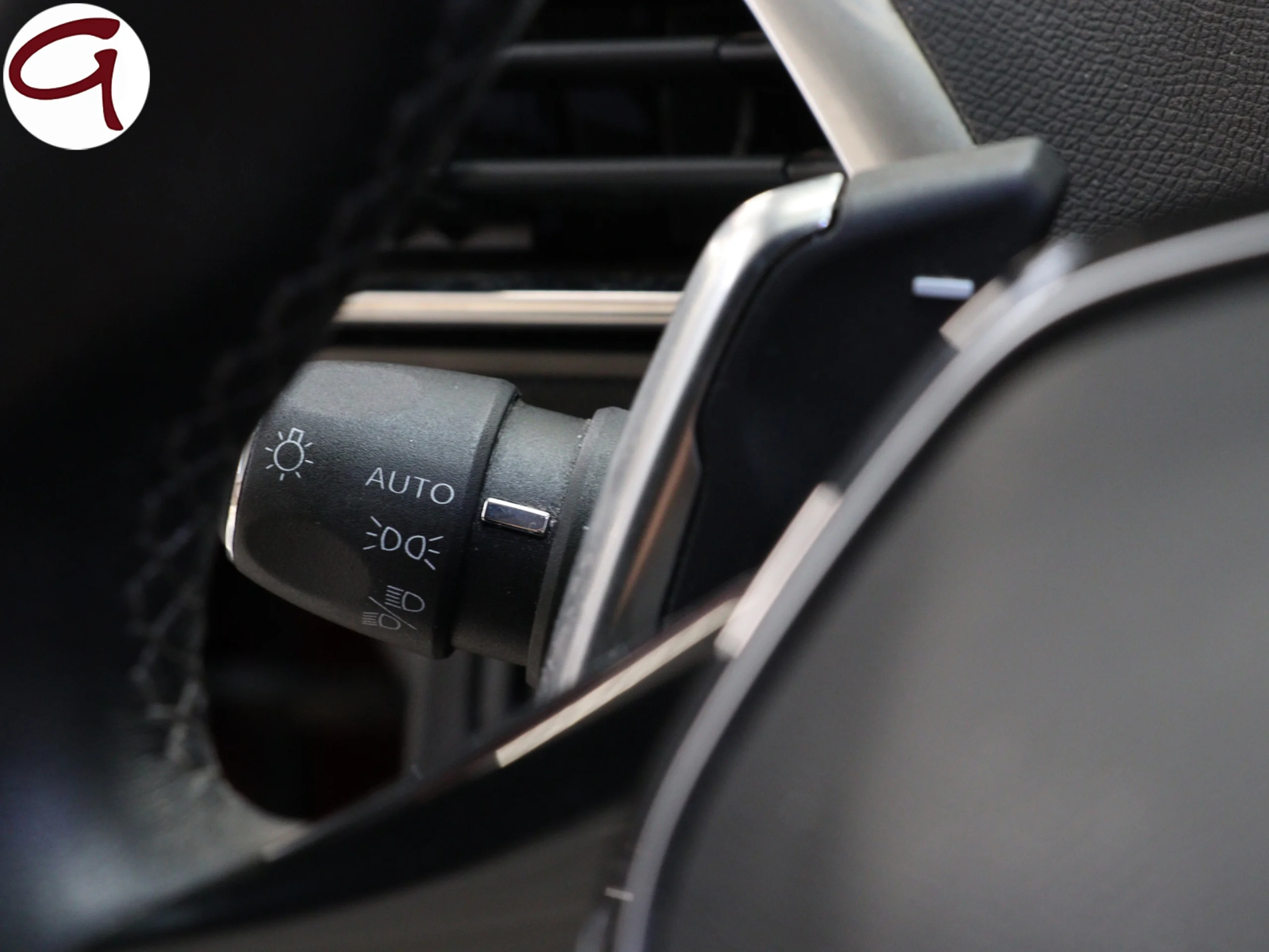 Peugeot 3008 Hybrid 300 Allure Pack e-EAT8 221 kW (300 CV) - Foto 27