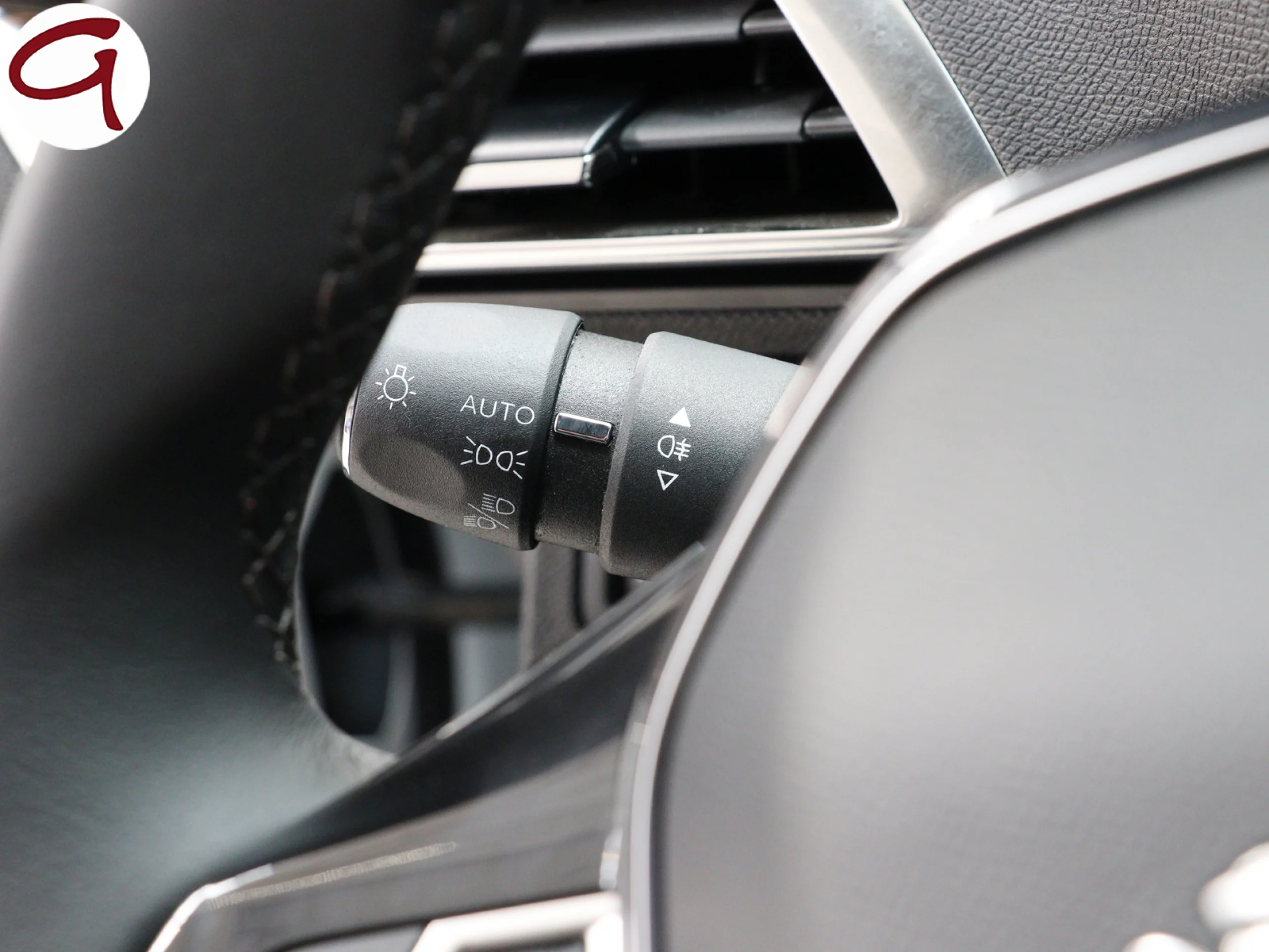 Peugeot 3008 PureTech 130 S&S Allure Pack 96 kW (130 CV) - Foto 27