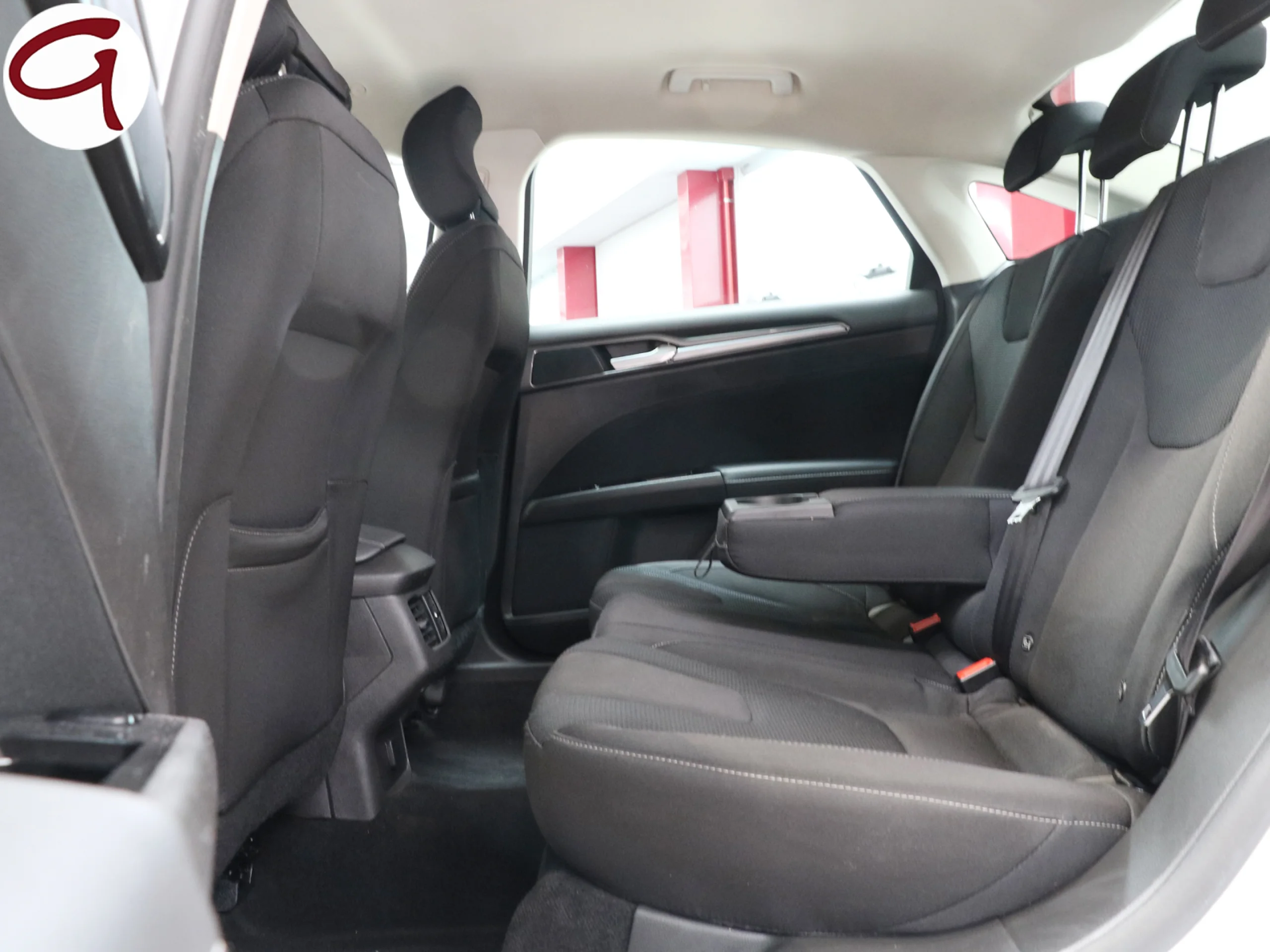 Ford Mondeo 2.0 Híbrido HEV Sedan Titanium 137 kW (187 CV) - Foto 10