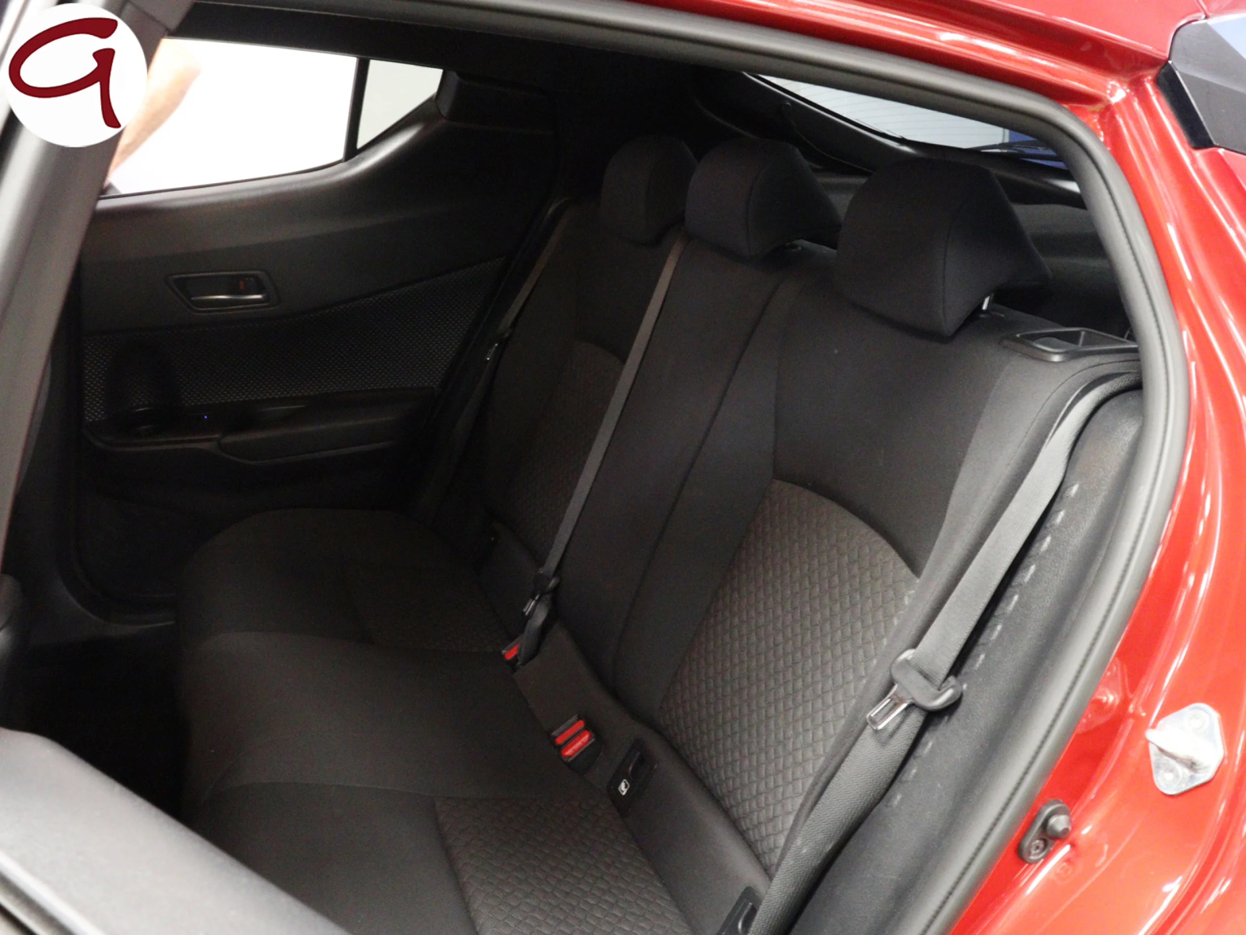 Toyota C-HR 1.8 125H Advance 90 kW (122 CV) - Foto 7