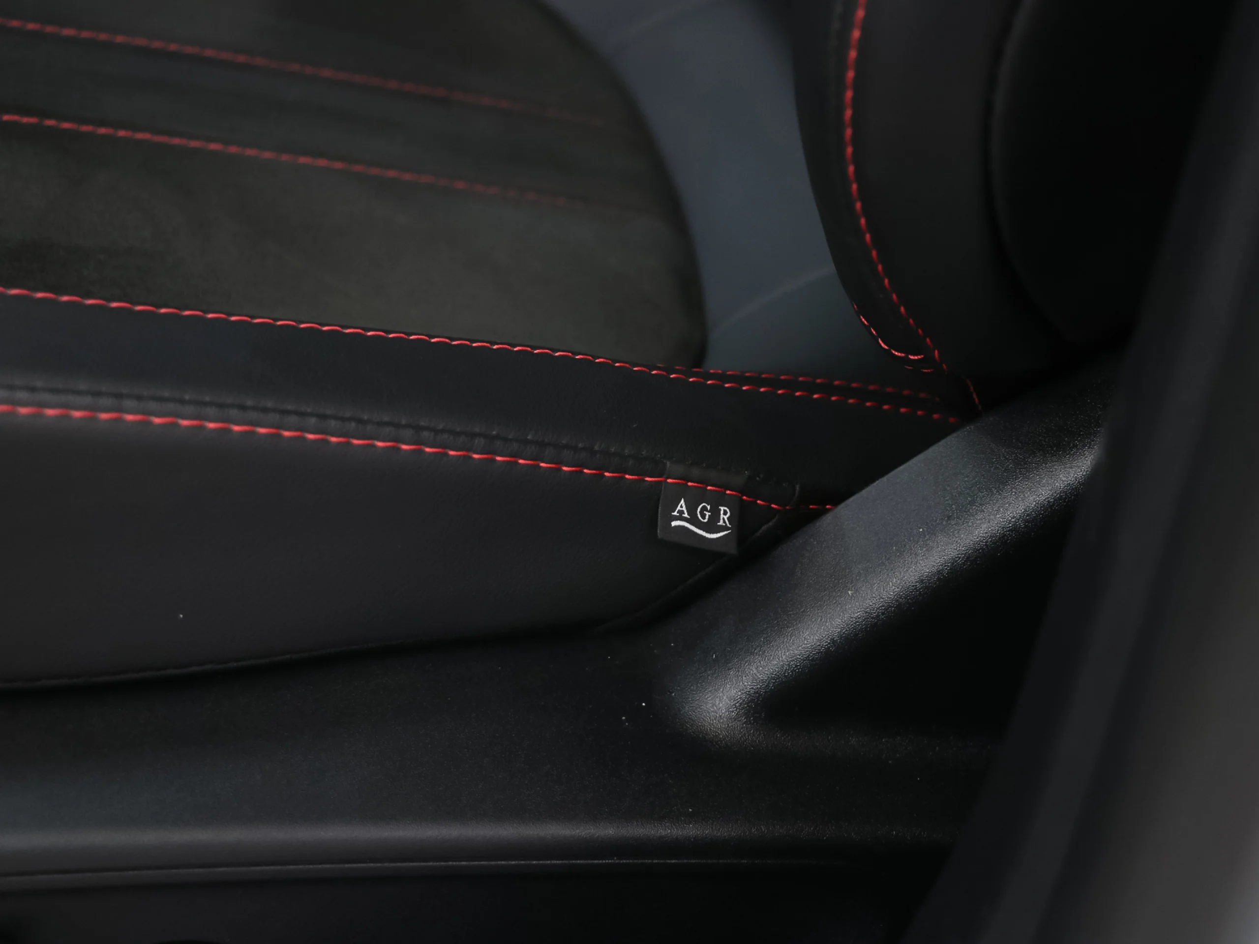 Ford Kuga 2.5 Duratec FHEV ST-Line X 4x2 Auto 132 kW (180 CV) - Foto 9