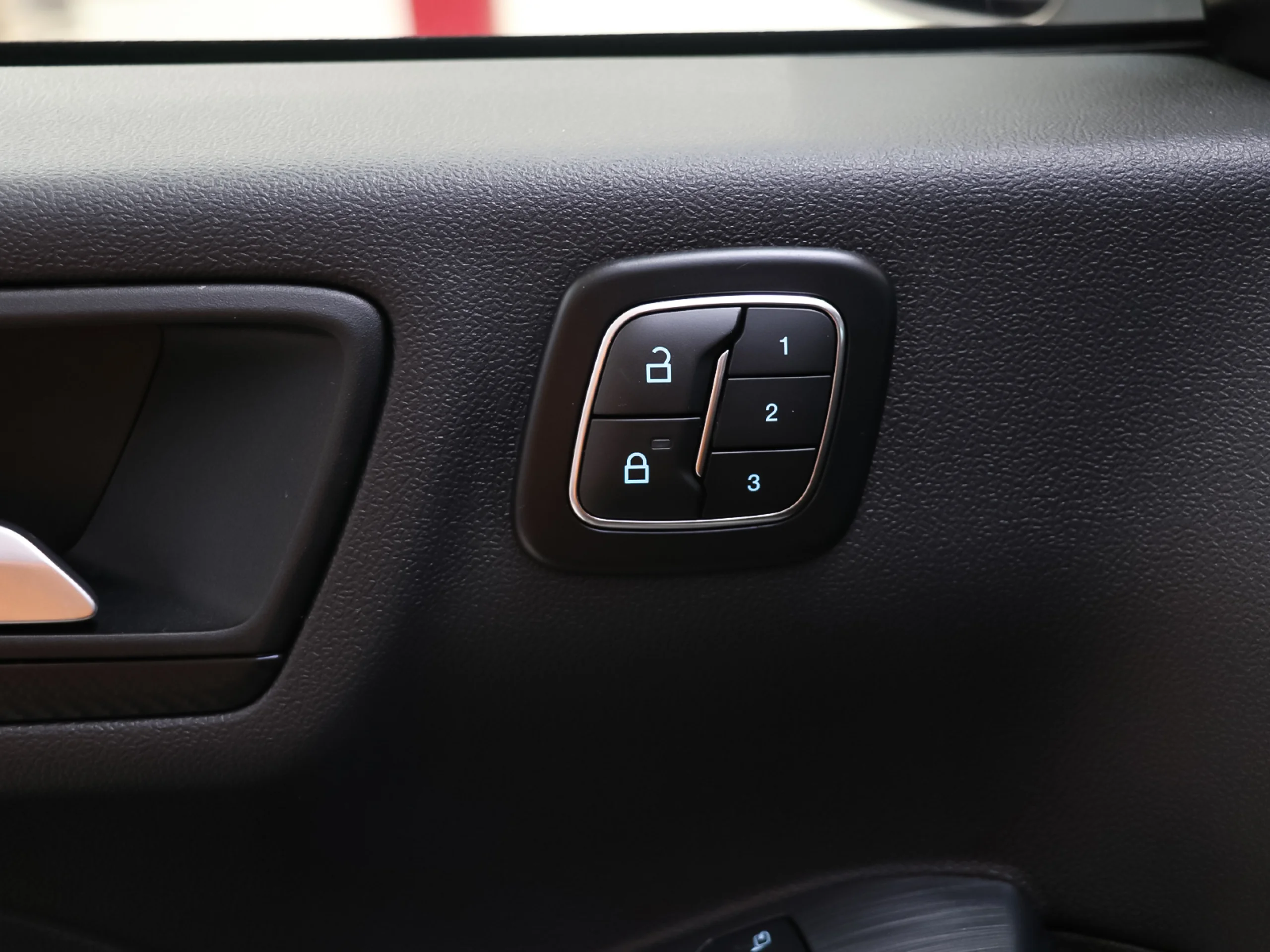 Ford Kuga 2.5 Duratec FHEV ST-Line X 4x2 Auto 132 kW (180 CV) - Foto 41