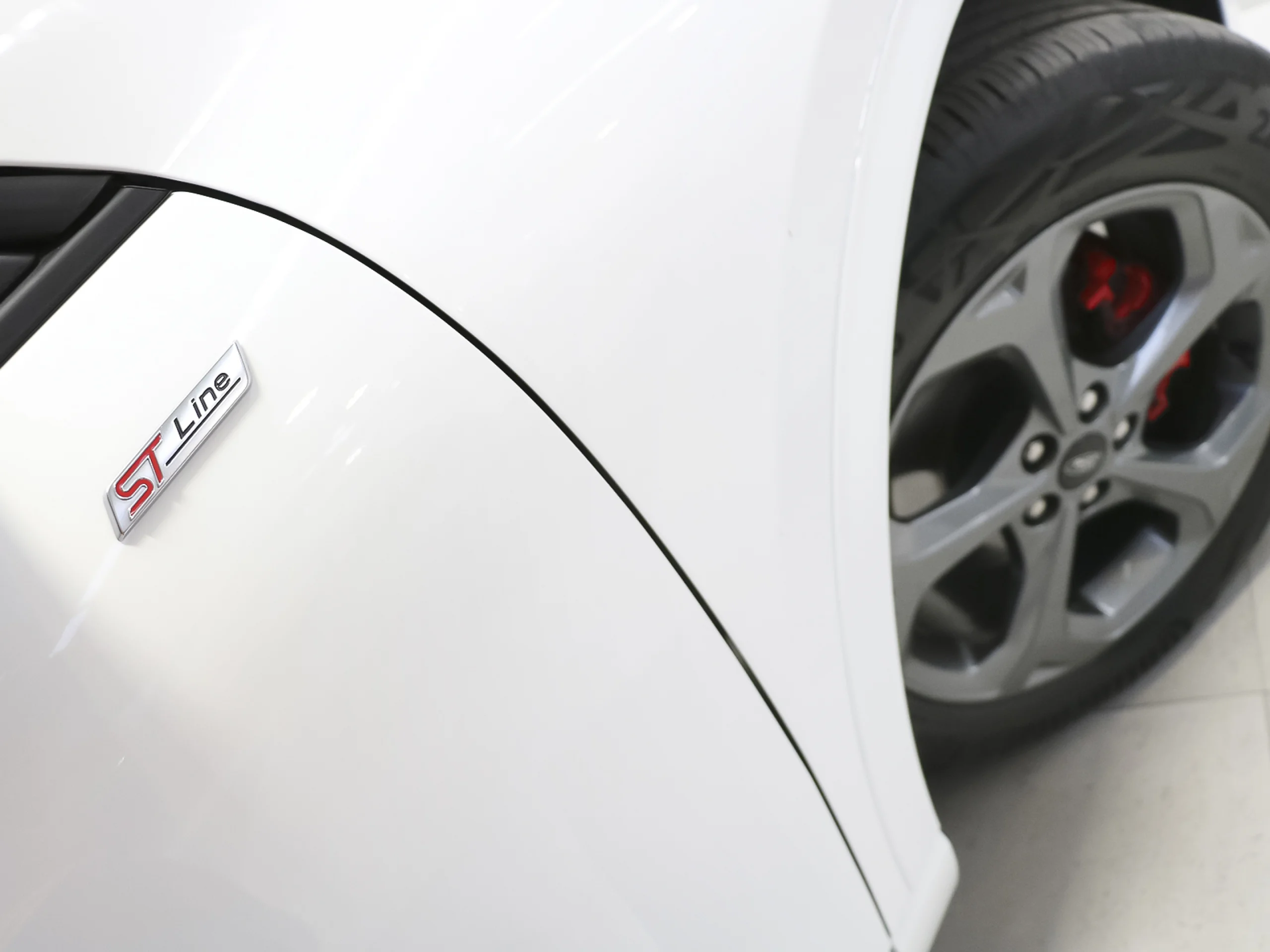 Ford Kuga 2.5 Duratec FHEV ST-Line X 4x2 Auto 132 kW (180 CV) - Foto 46