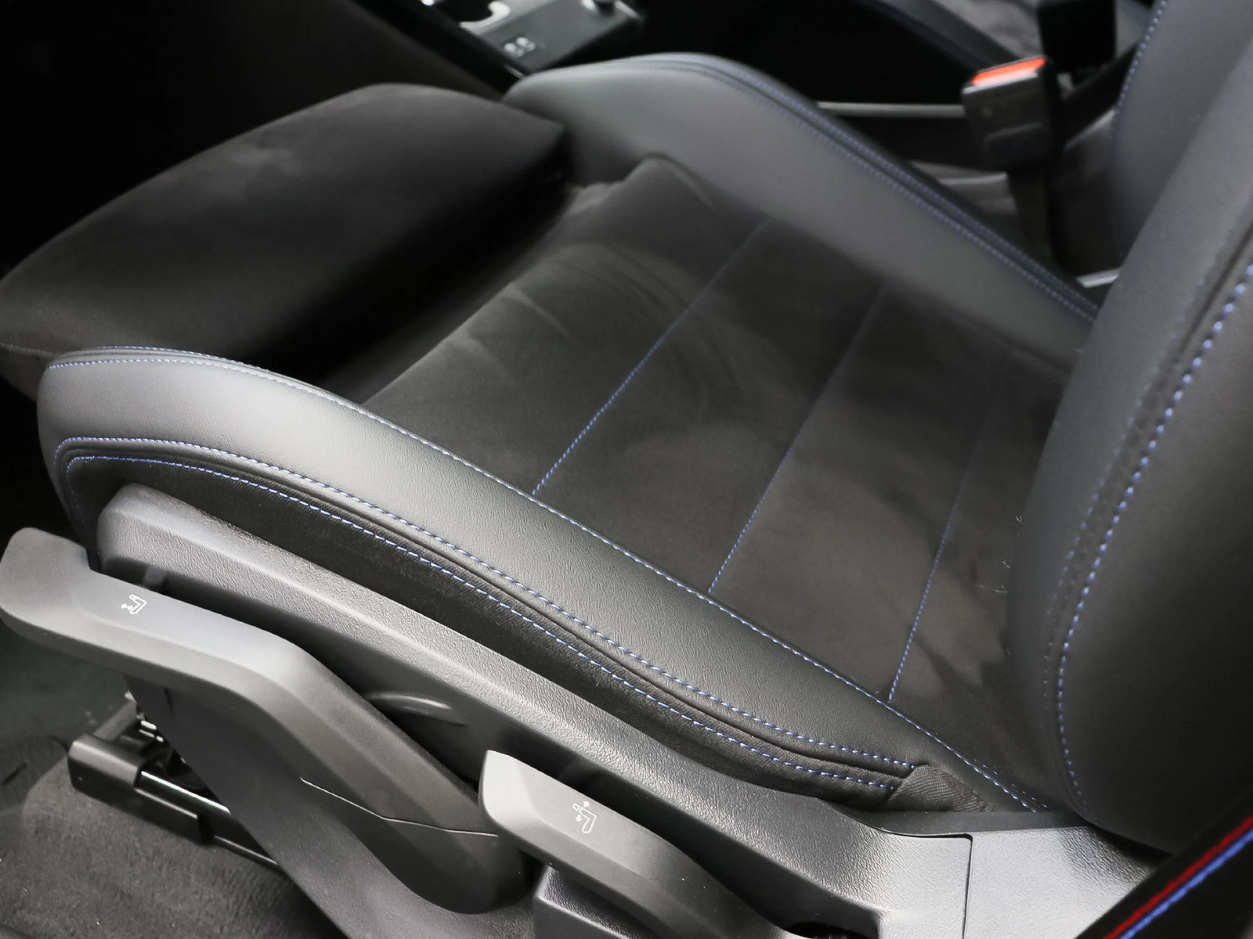 BMW X1 sDrive20i 125 kW (170 CV) - Foto 8