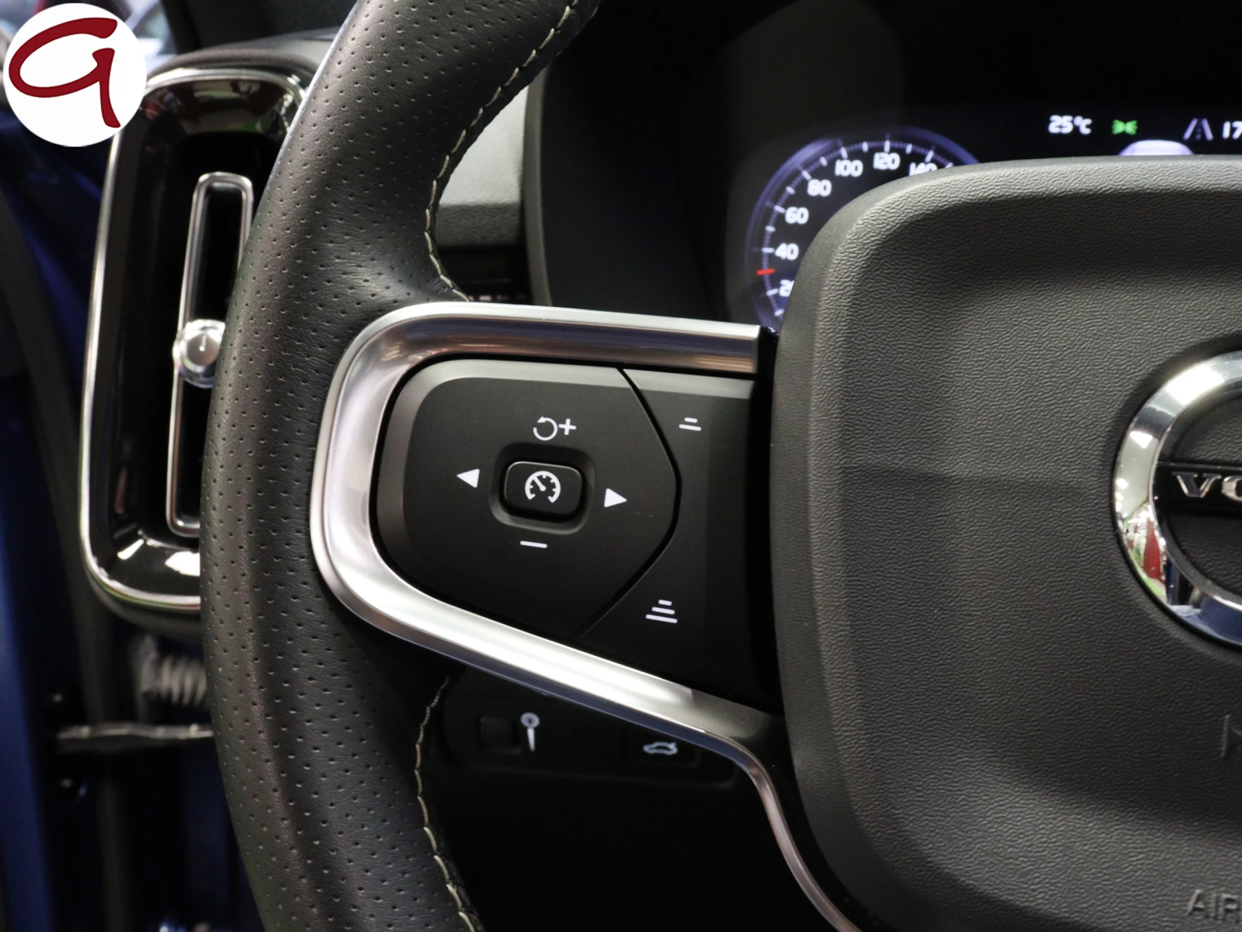 Volvo XC40 D3 R-Design Auto 110 kW (150 CV) - Foto 14