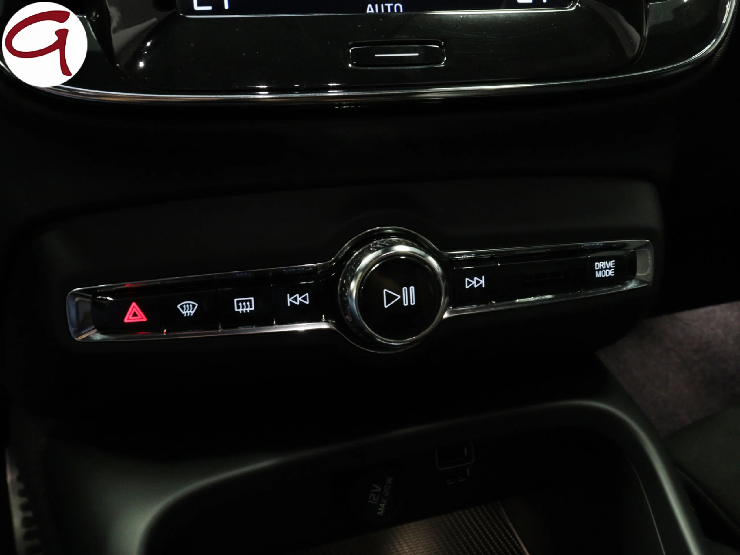 Volvo XC40 D3 R-Design Auto 110 kW (150 CV) - Foto 28