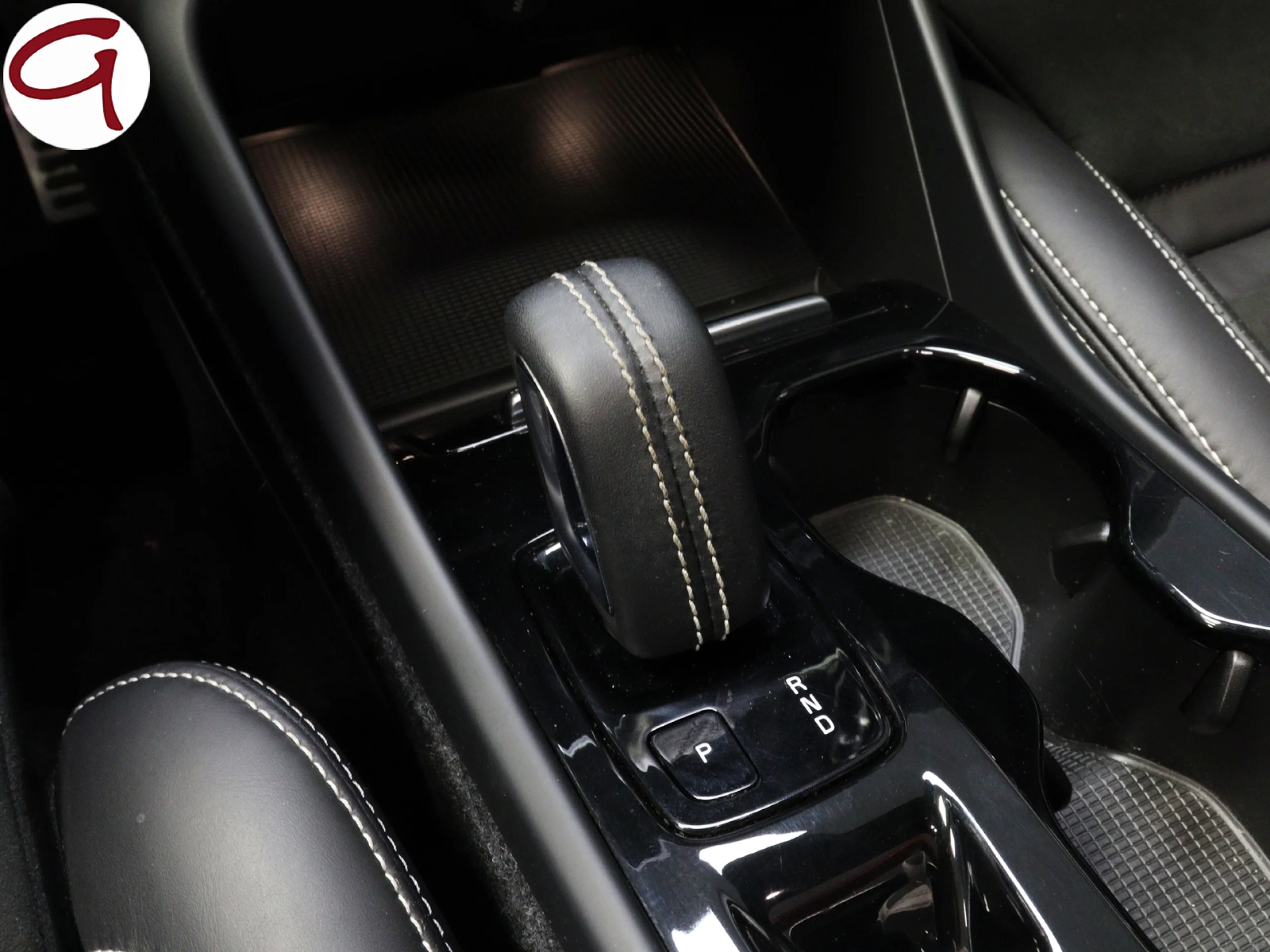 Volvo XC40 D3 R-Design Auto 110 kW (150 CV) - Foto 29