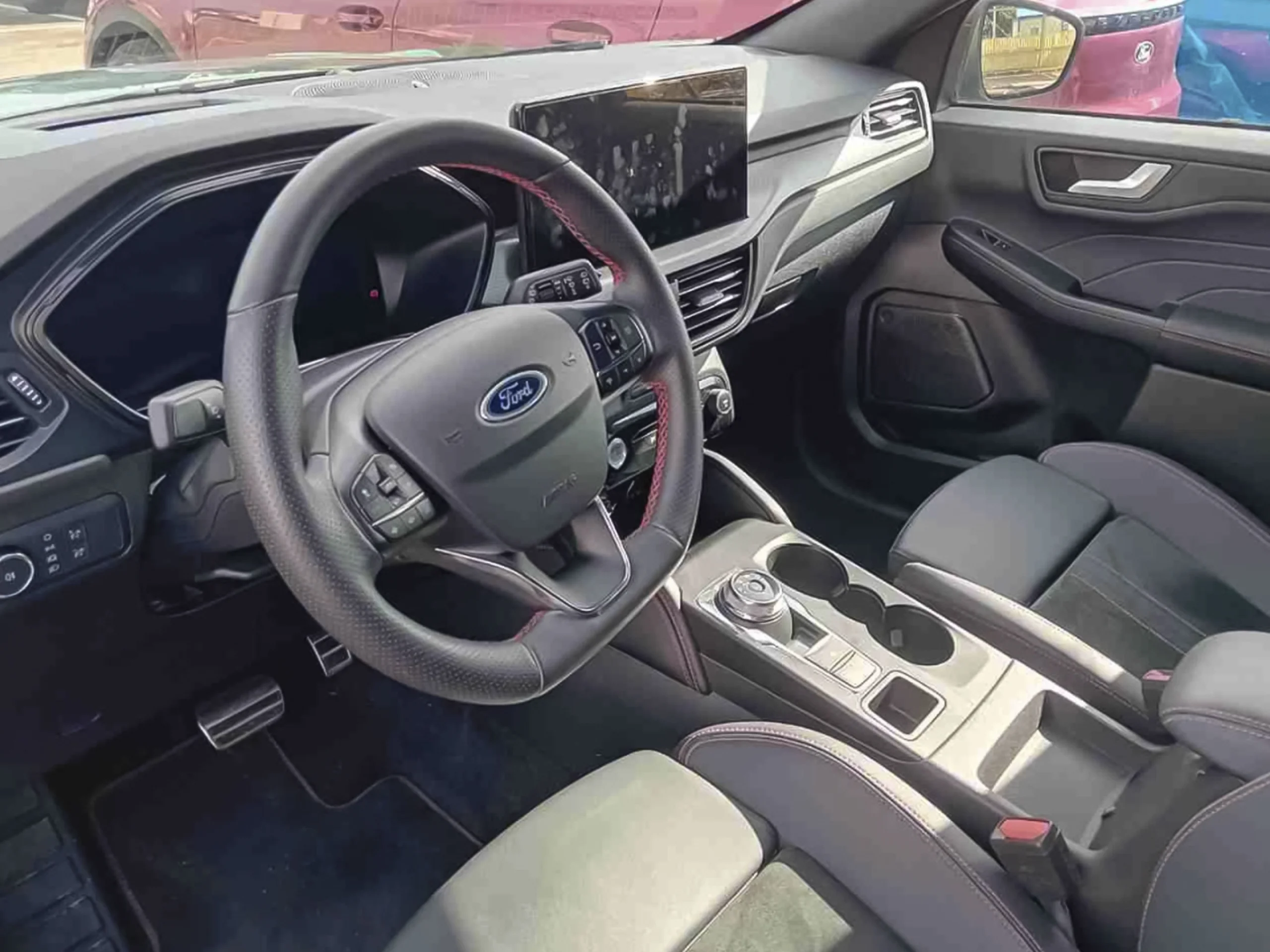 Ford Kuga 2.5 Duratec PHEV ST-Line X Auto 178 kW (243 CV) - Foto 3