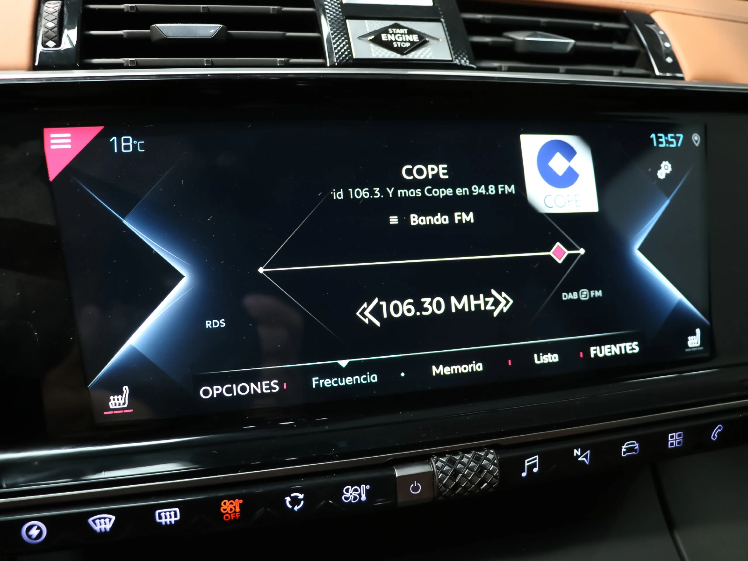 DS DS7 Crossback E-Tense 300 Rivoli 4WD Auto 221 kW (300 CV) - Foto 20