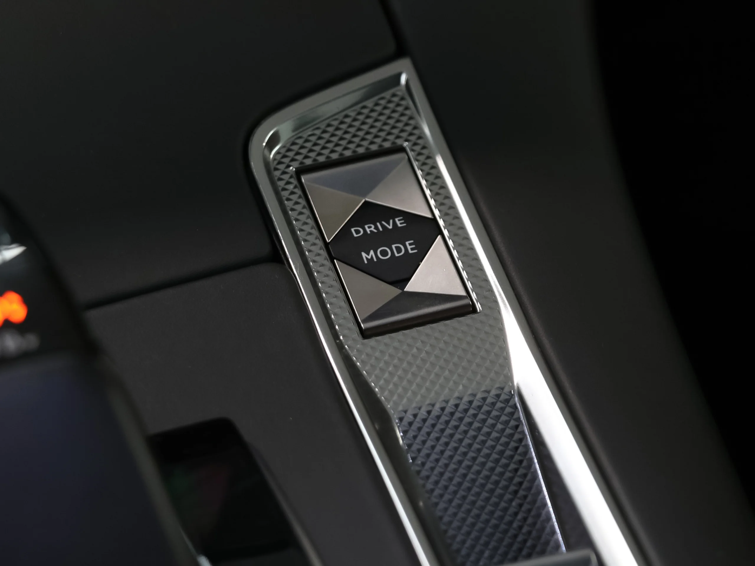 DS DS7 Crossback E-Tense 300 Rivoli 4WD Auto 221 kW (300 CV) - Foto 25