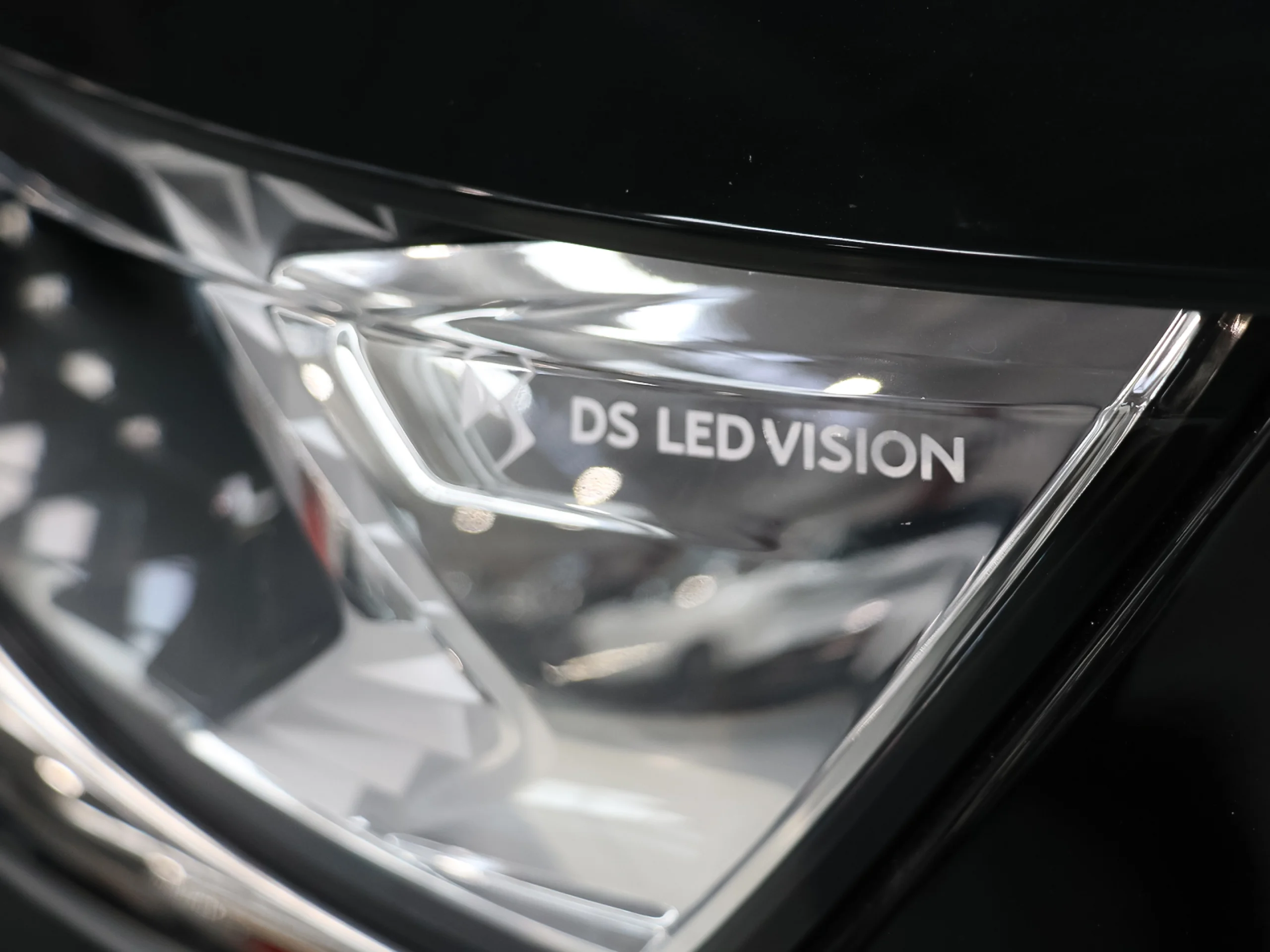 DS DS7 Crossback E-Tense 300 Rivoli 4WD Auto 221 kW (300 CV) - Foto 38