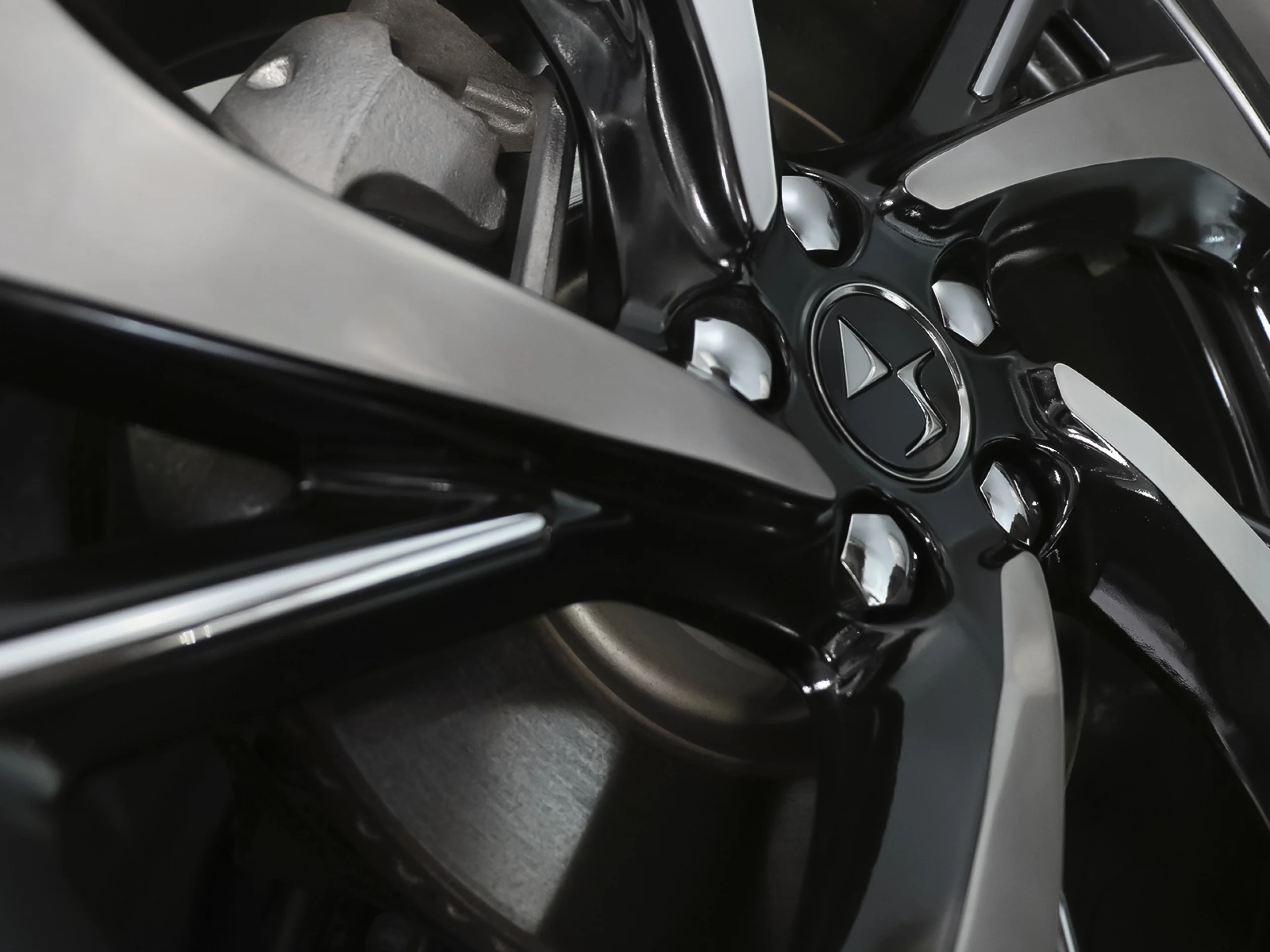 DS DS7 Crossback E-Tense 300 Rivoli 4WD Auto 221 kW (300 CV) - Foto 40