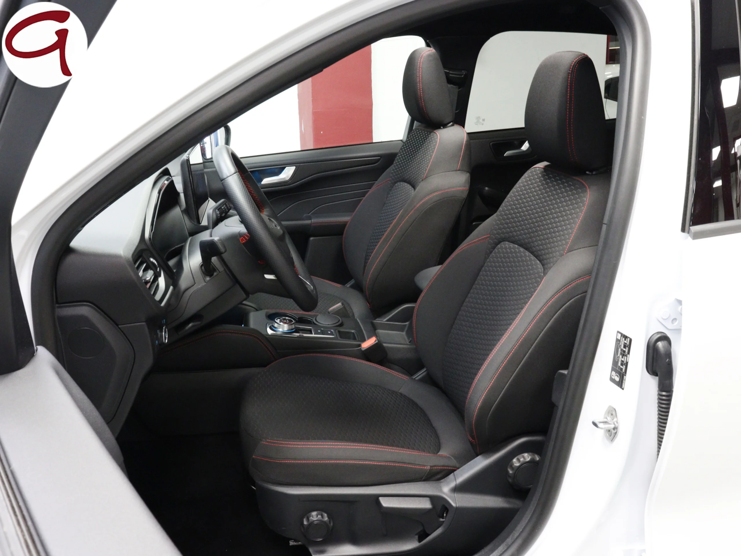 Ford Kuga 2.5 Duratec PHEV ST-Line Auto 178 kW (243 CV) - Foto 6