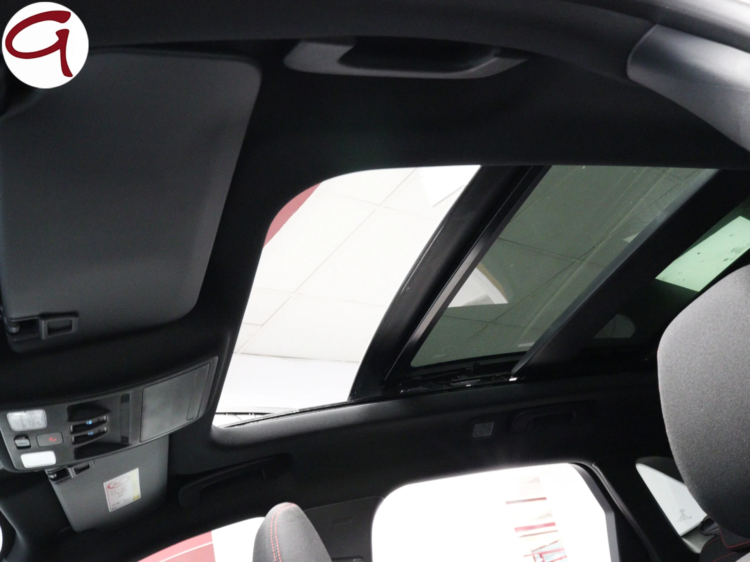 Ford Kuga 2.5 Duratec PHEV ST-Line Auto 178 kW (243 CV) - Foto 7