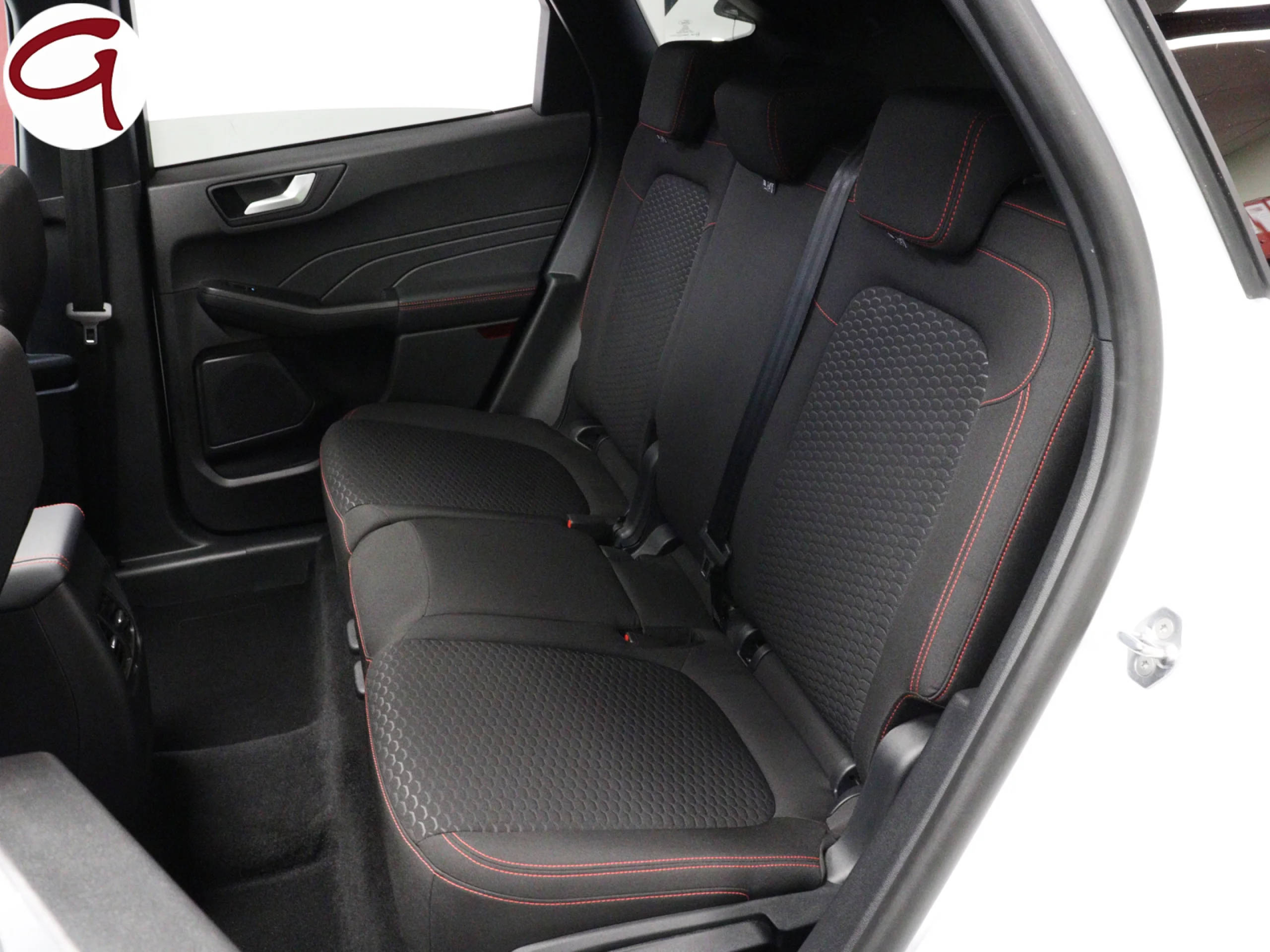 Ford Kuga 2.5 Duratec PHEV ST-Line Auto 178 kW (243 CV) - Foto 10