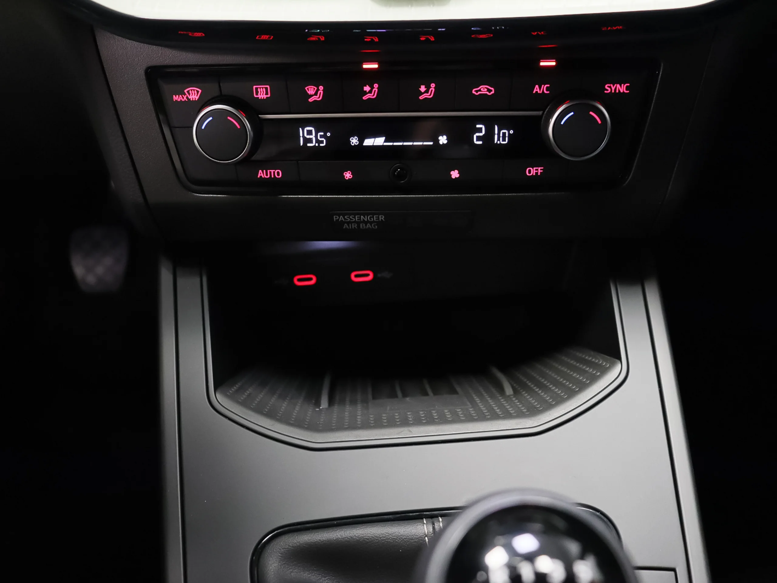 SEAT Arona 1.0 TSI S&S Style+ 85 kW (115 CV) - Foto 23