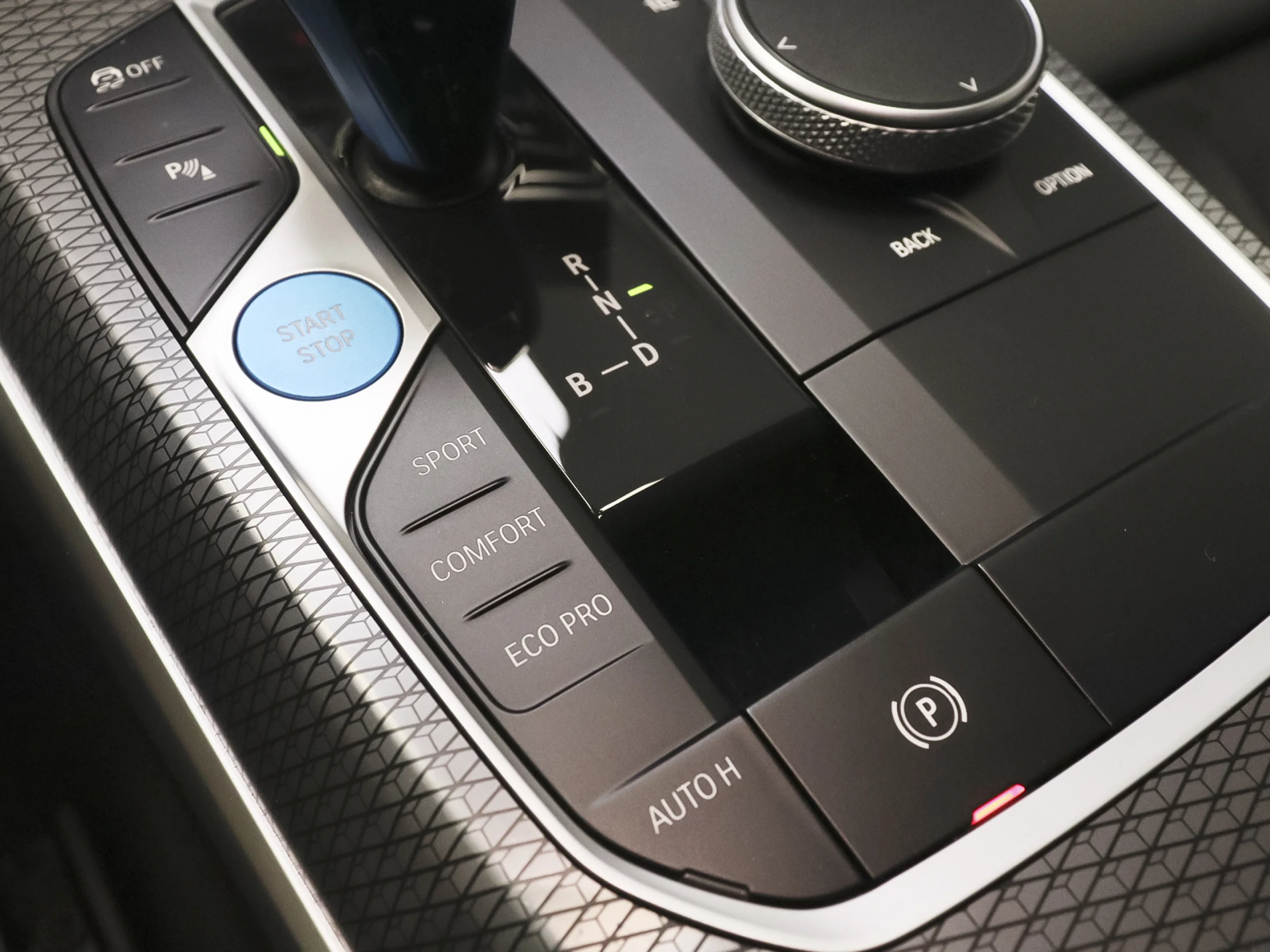 BMW I4 eDrive40 250 kW (340 CV) - Foto 37