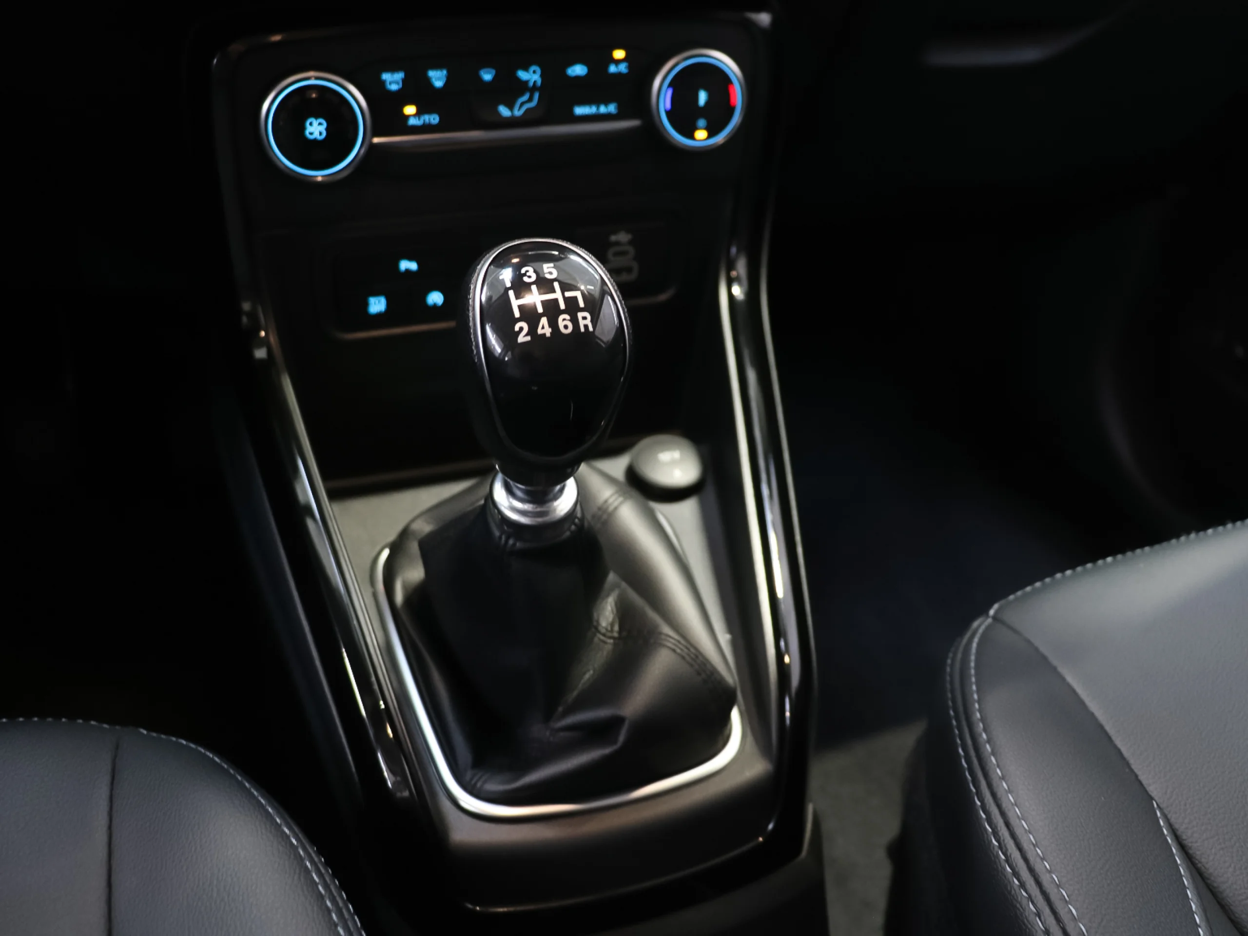 Ford EcoSport 1.0T EcoBoost S&S Active 92 kW (125 CV) - Foto 23