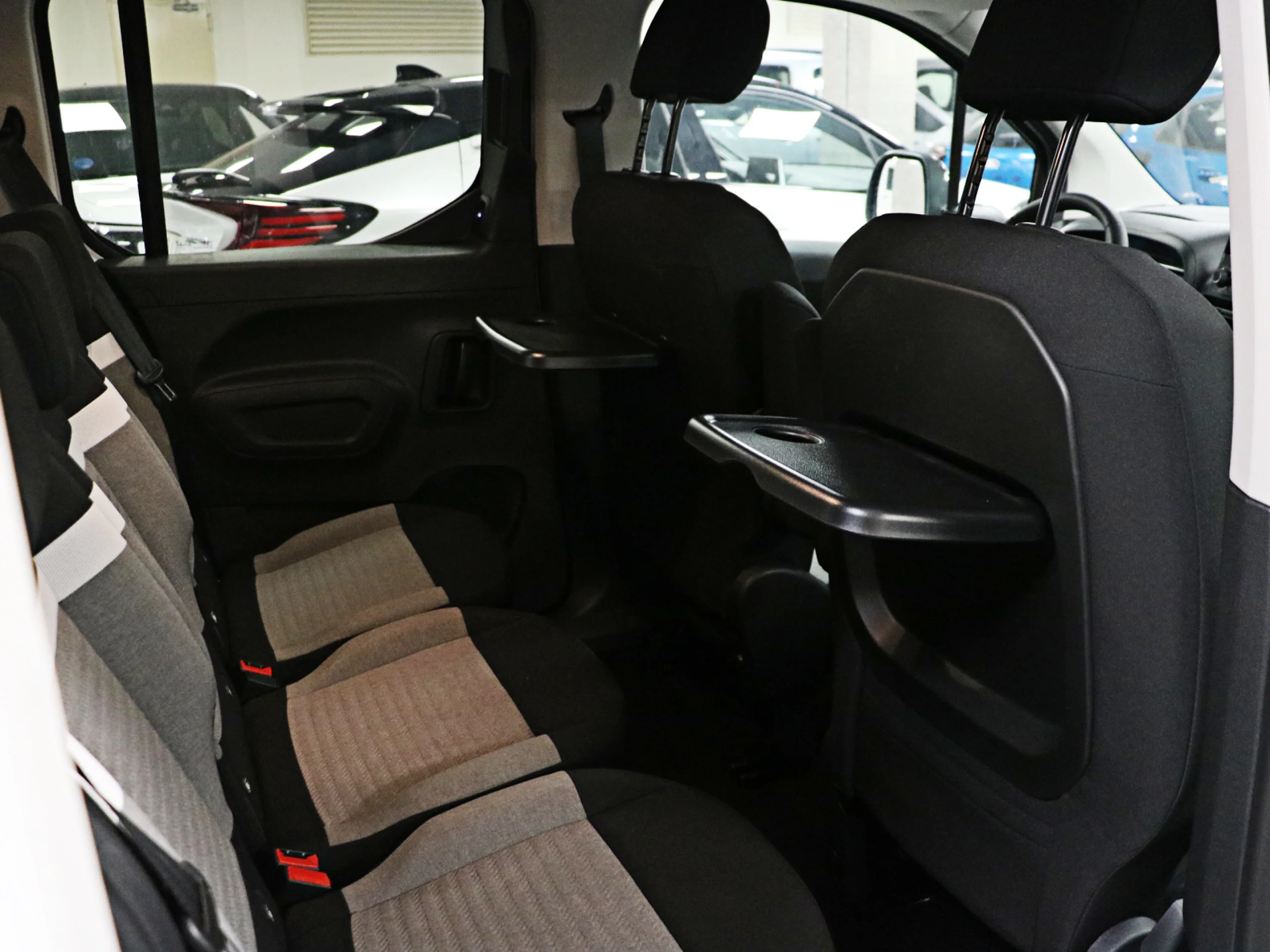Citroen ë-Berlingo Shine Talla M 50kWh 100 kW (136 CV) - Foto 8
