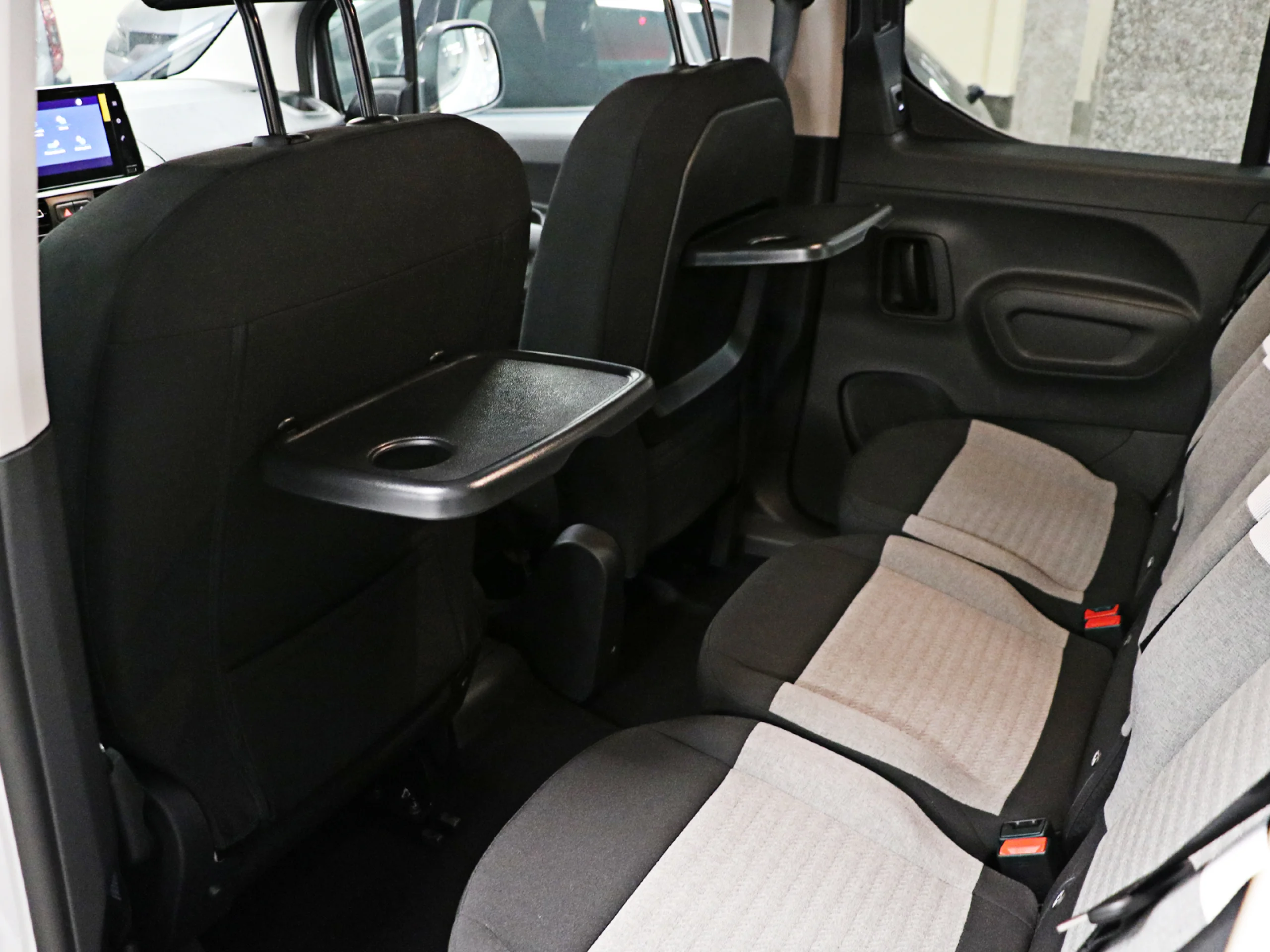 Citroen ë-Berlingo Shine Talla M 50kWh 100 kW (136 CV) - Foto 12