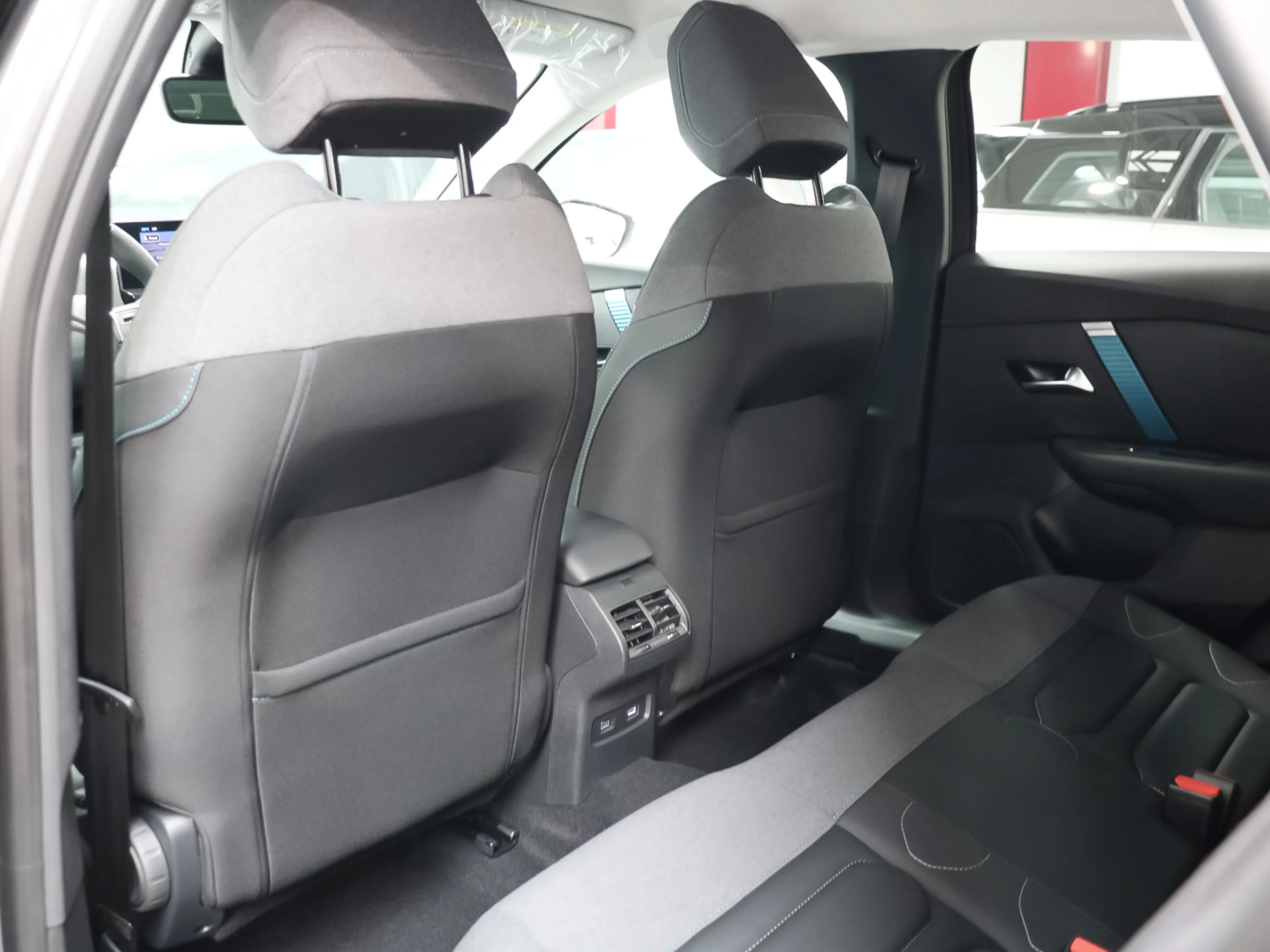 Citroen ë-C4 eléctrico 50kWh Shine 100 kW (136 CV) - Foto 9