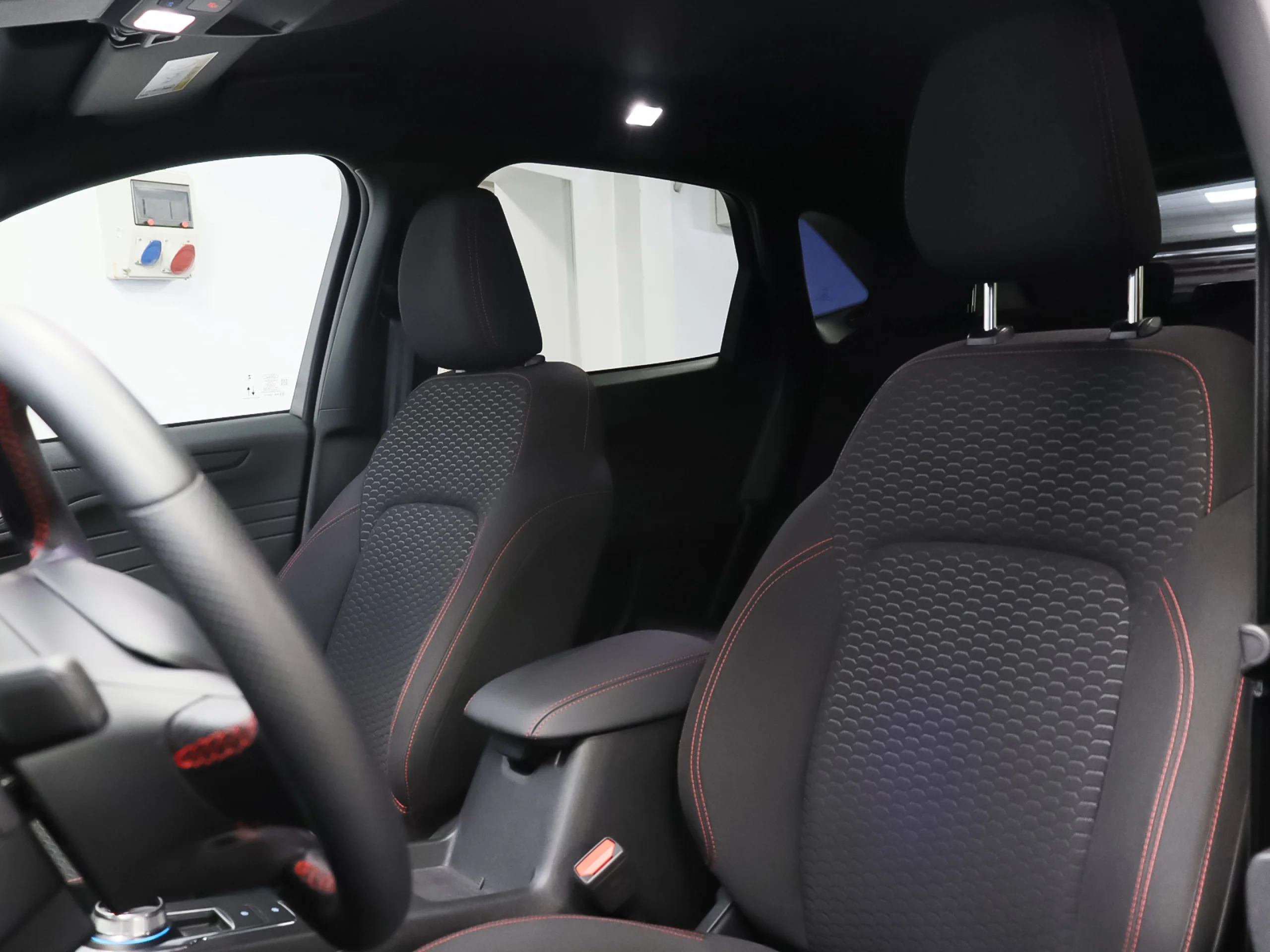 Ford Kuga 2.5 Duratec PHEV ST-Line Auto 178 kW (243 CV) - Foto 7