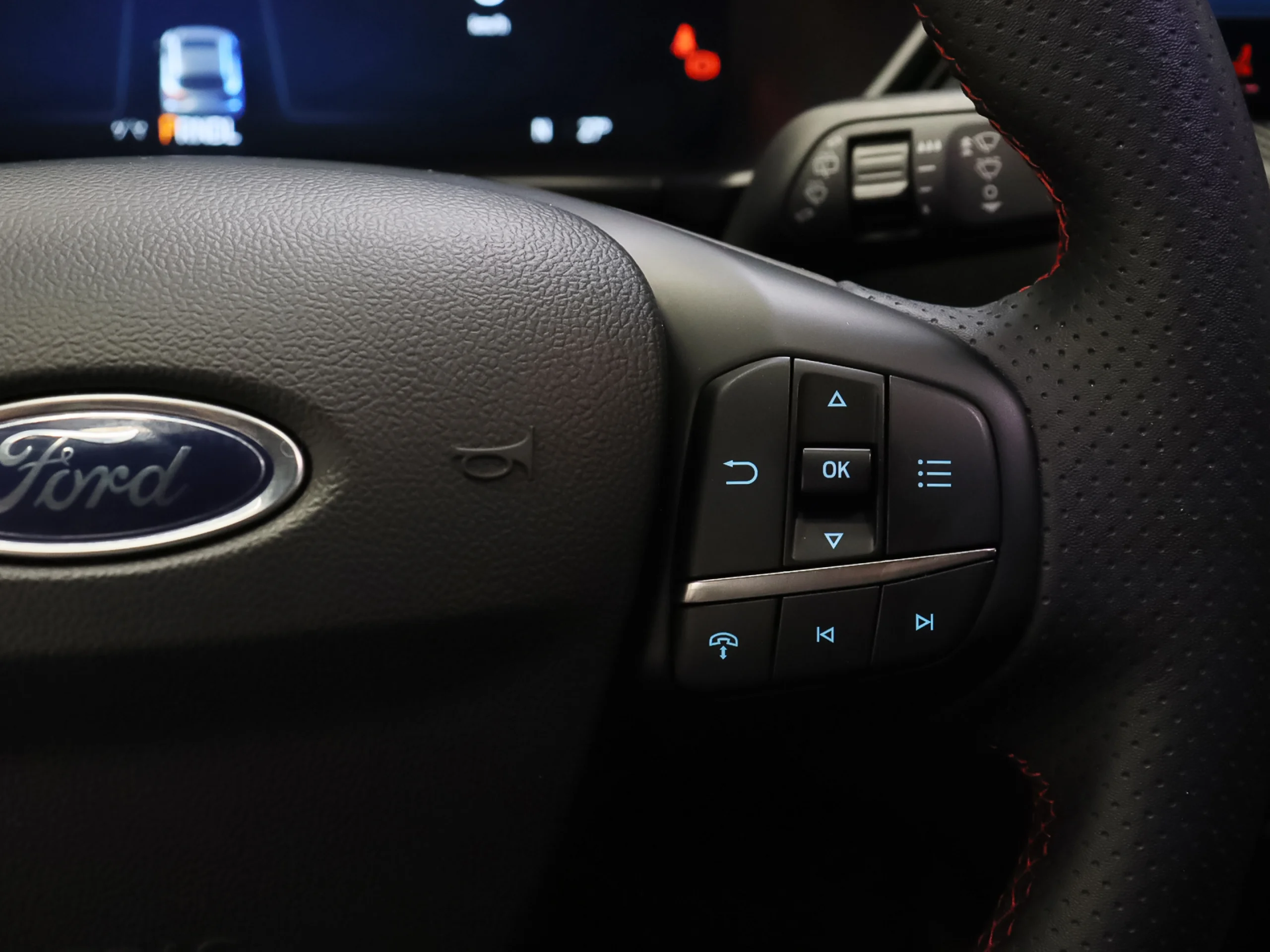 Ford Kuga 2.5 Duratec PHEV ST-Line Auto 178 kW (243 CV) - Foto 12