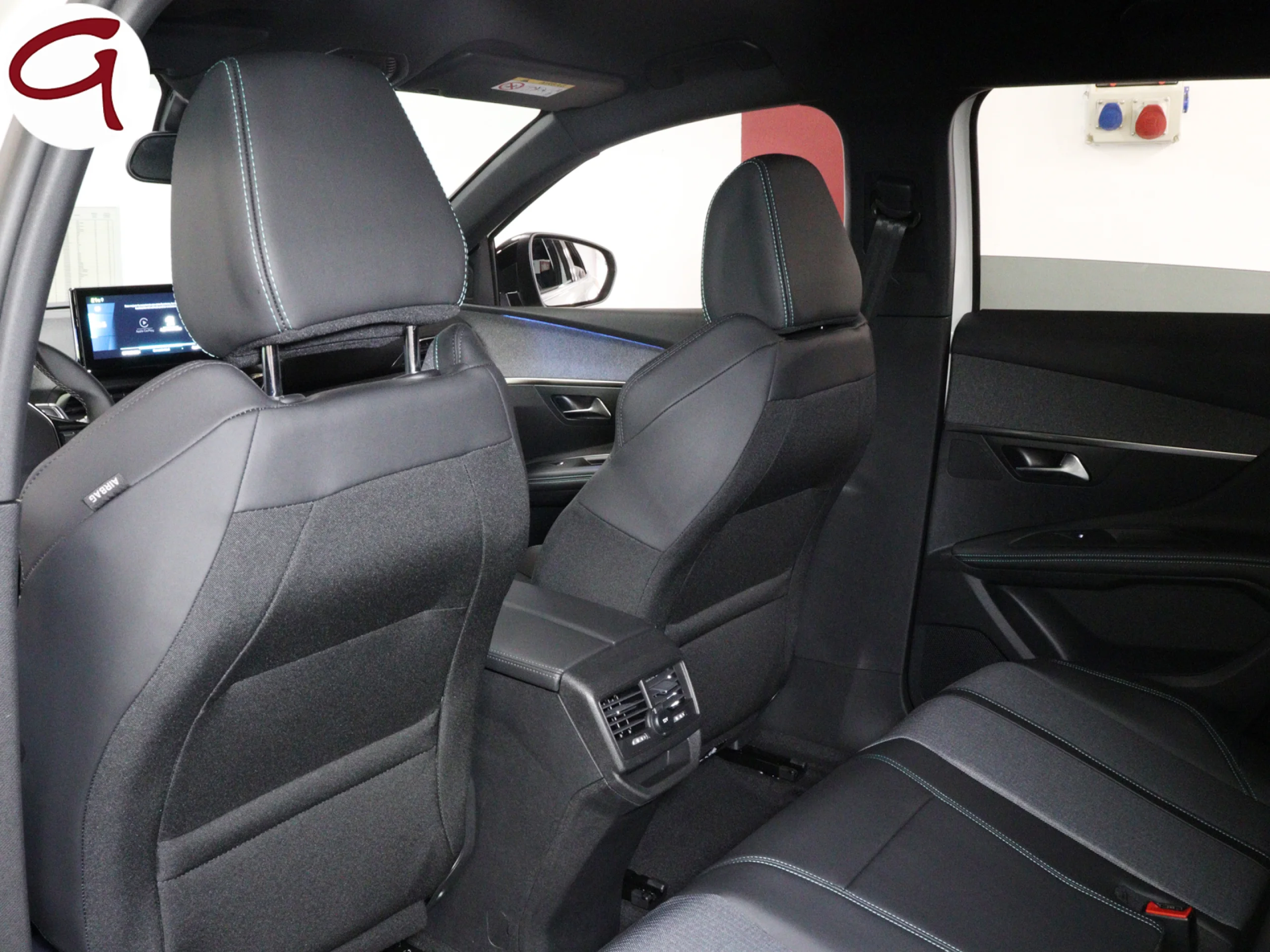 Peugeot 3008 Hybrid 180 Allure Pack e-EAT8 132 kW (180 CV) - Foto 3
