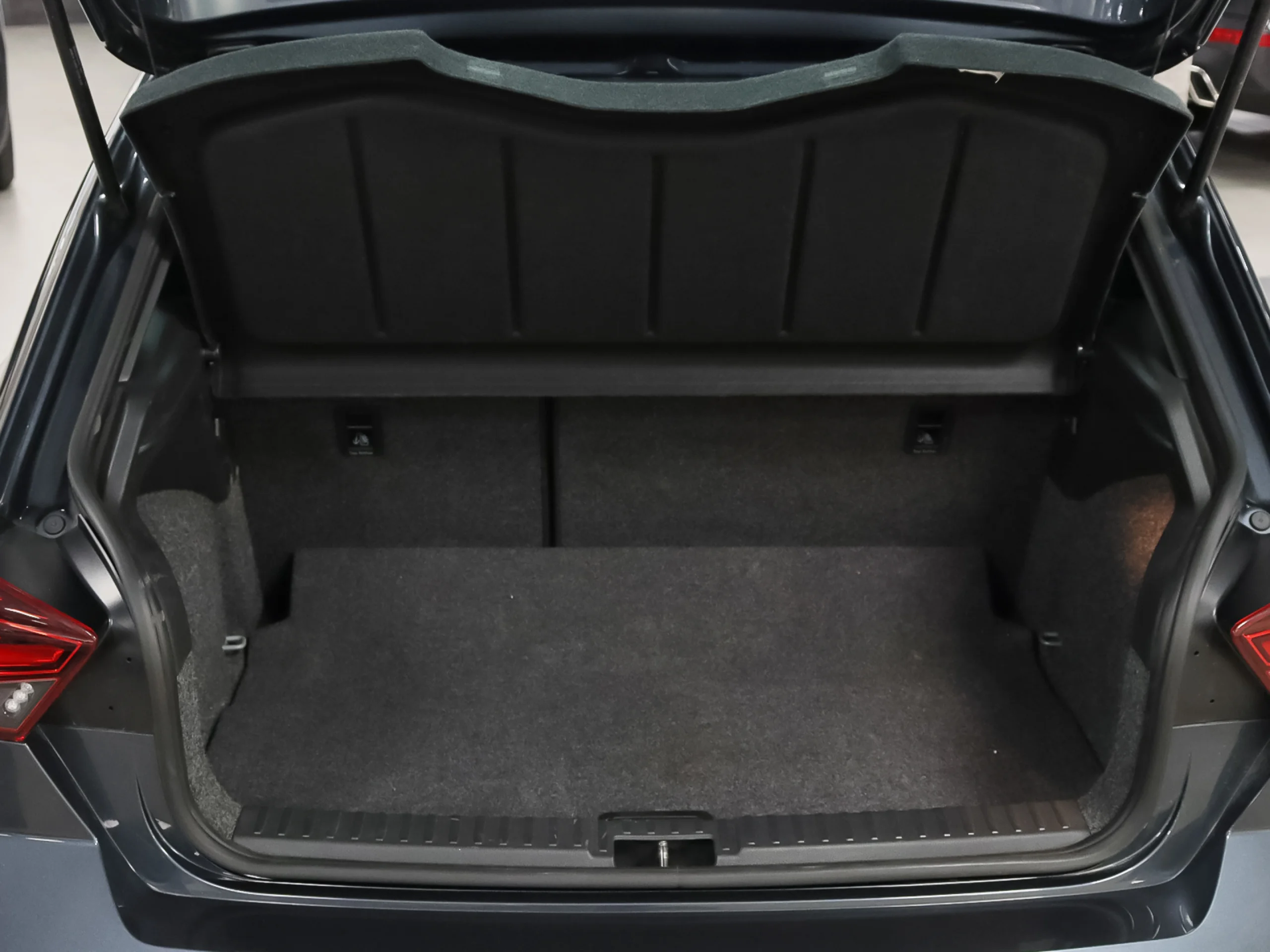 SEAT Ibiza 1.0 TSI S&S FR 85 kW (115 CV) - Foto 38