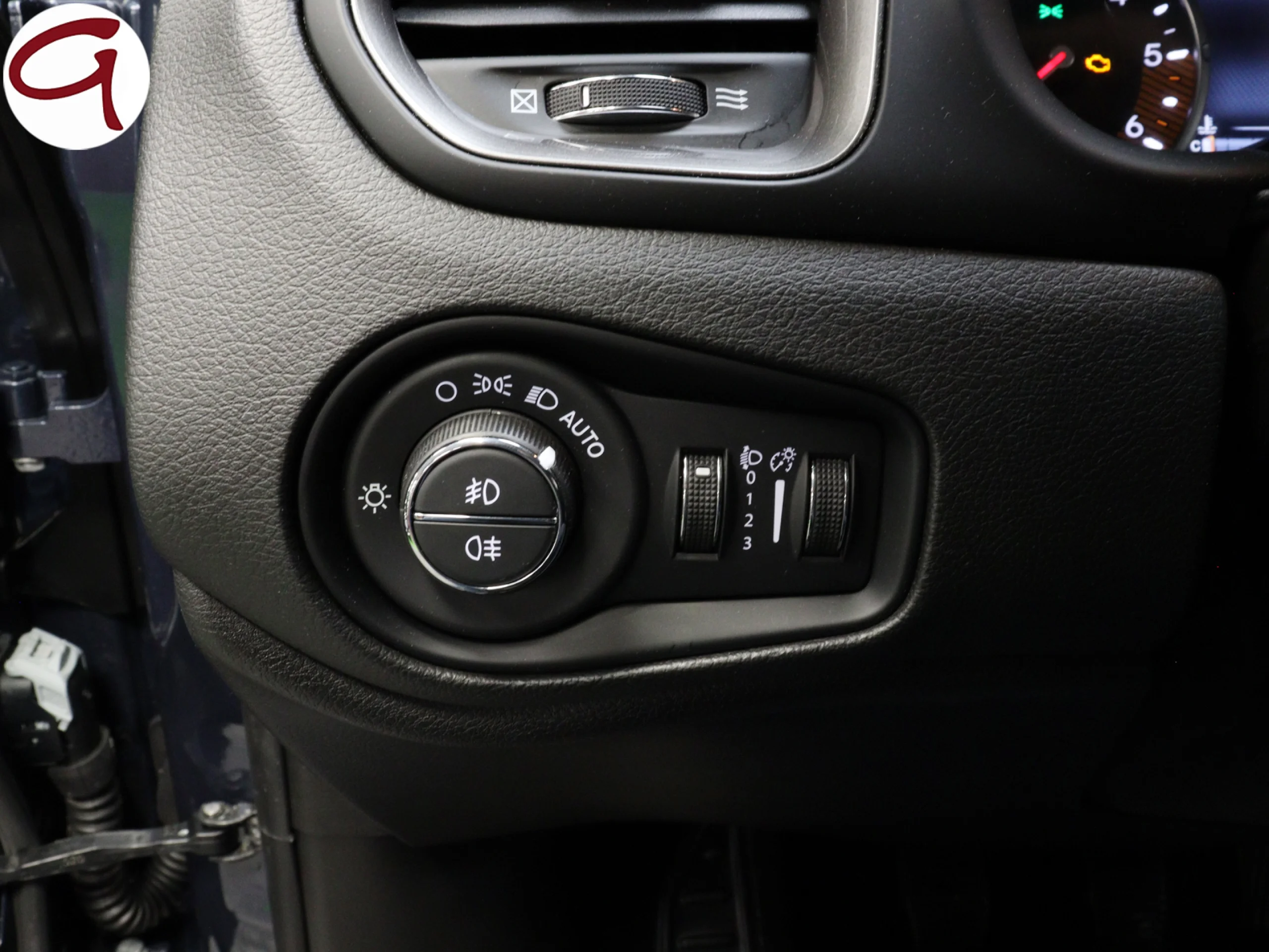 Jeep Renegade 1.6 Multijet Limited 4x2 96 kW (130 CV) - Foto 12