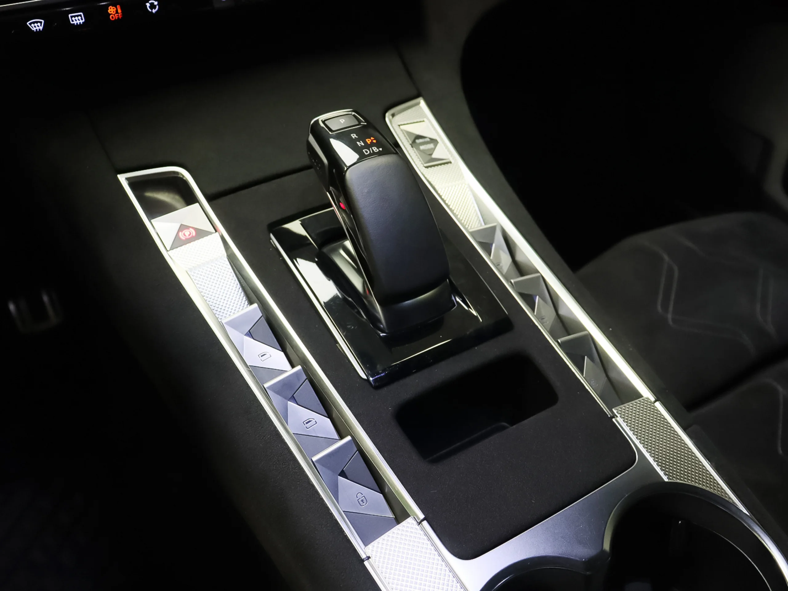 DS DS7 Crossback E-Tense 360 Performance Line+ 4x4 Auto 265 kW (360 CV) - Foto 34