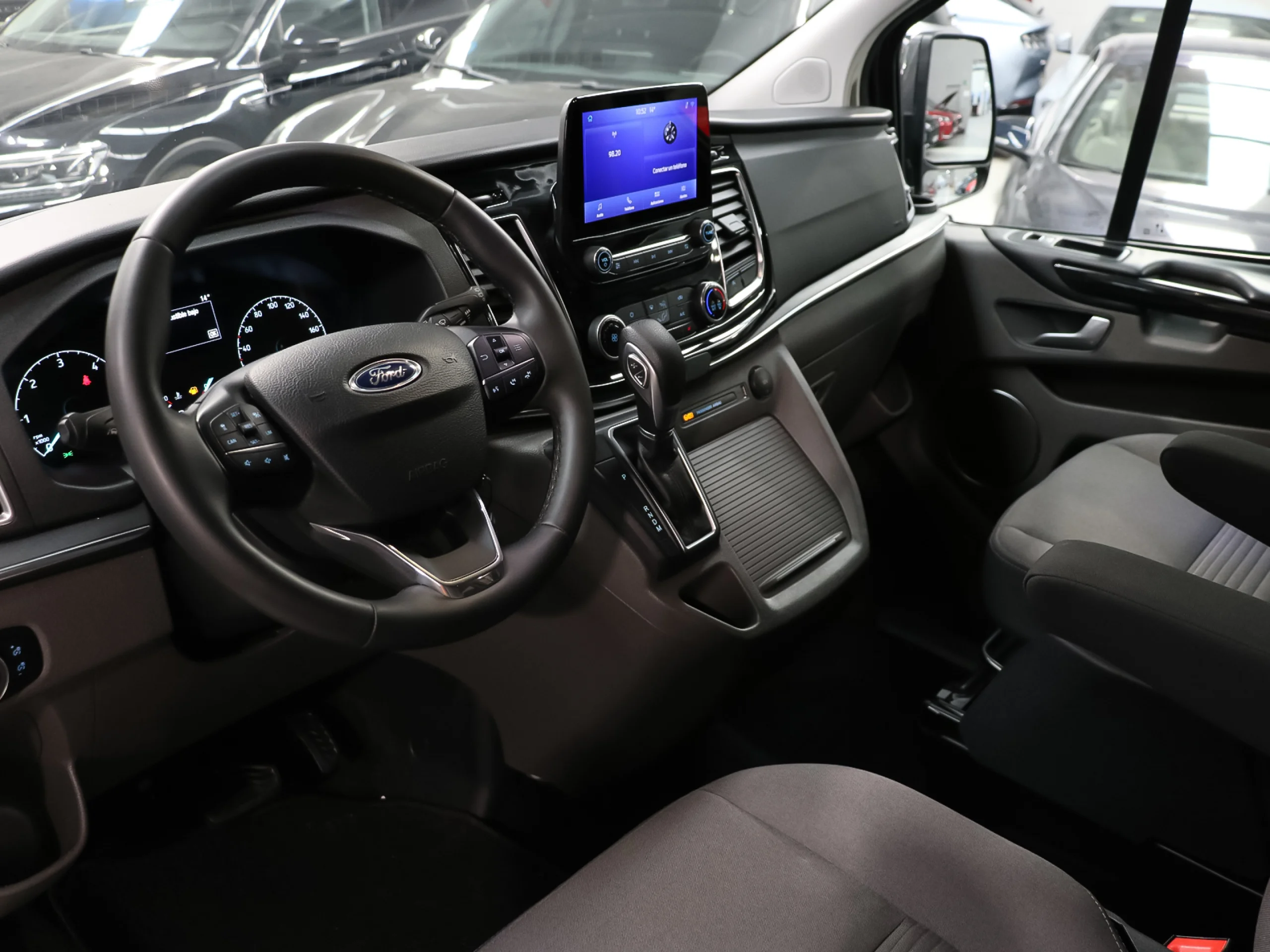 Ford Tourneo Custom 2.0 Ecoblue L1 Titanium Auto 125 kW (170 CV) - Foto 3