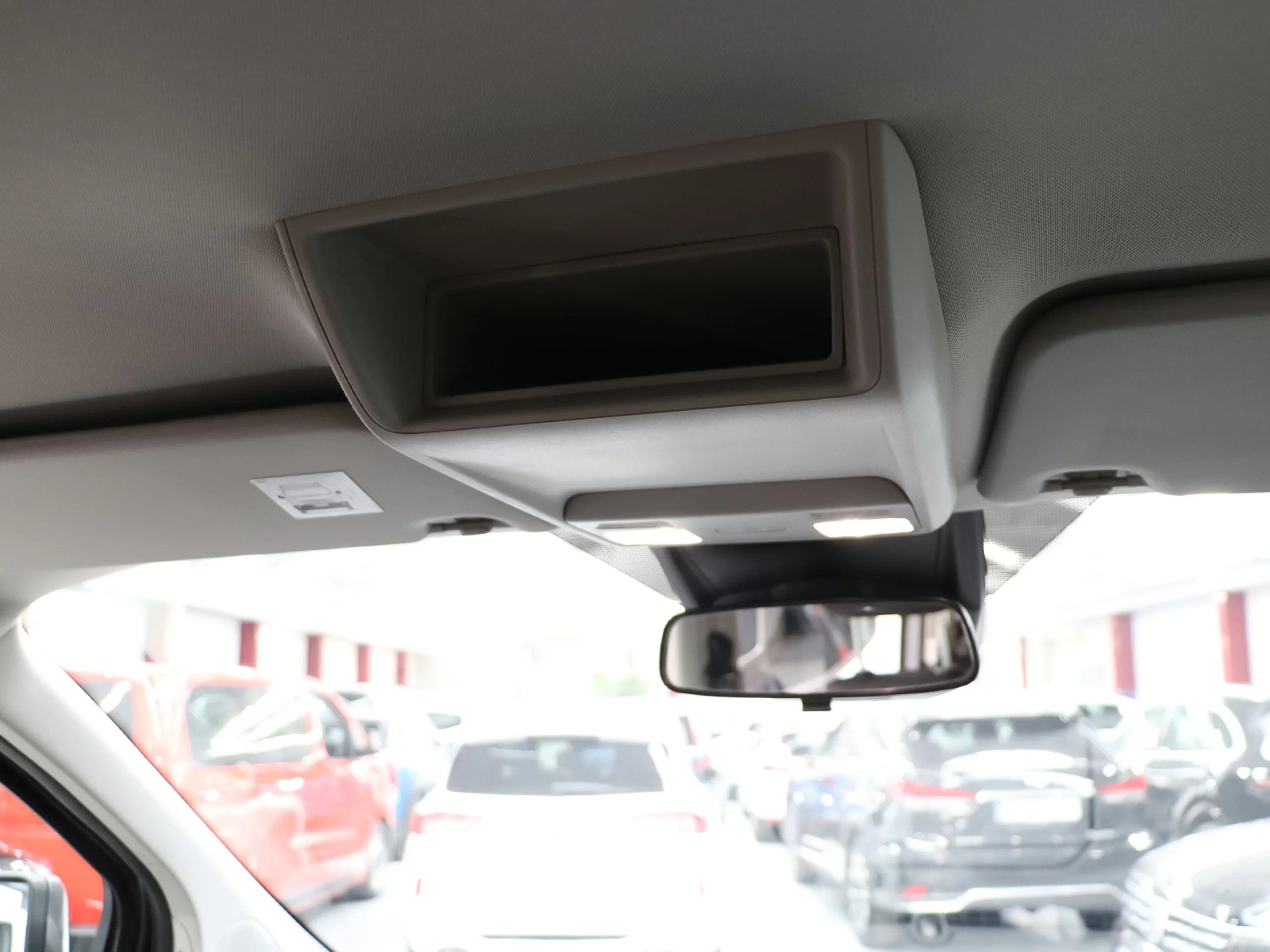 Ford Tourneo Custom 2.0 Ecoblue L1 Titanium Auto 125 kW (170 CV) - Foto 30