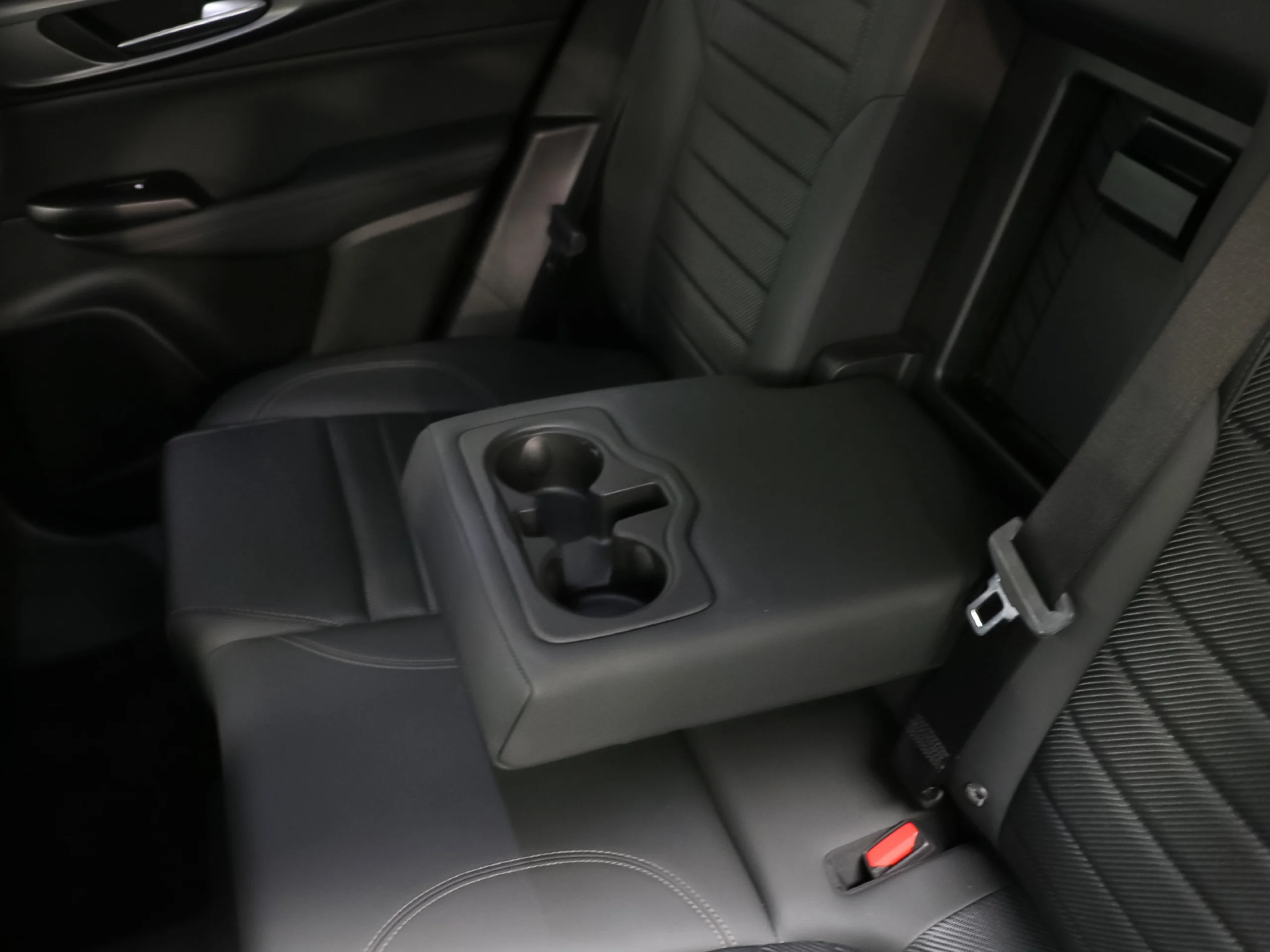 Alfa Romeo Tonale 1.5 MHEV Sprint FWD 96 kW (130 CV) - Foto 10