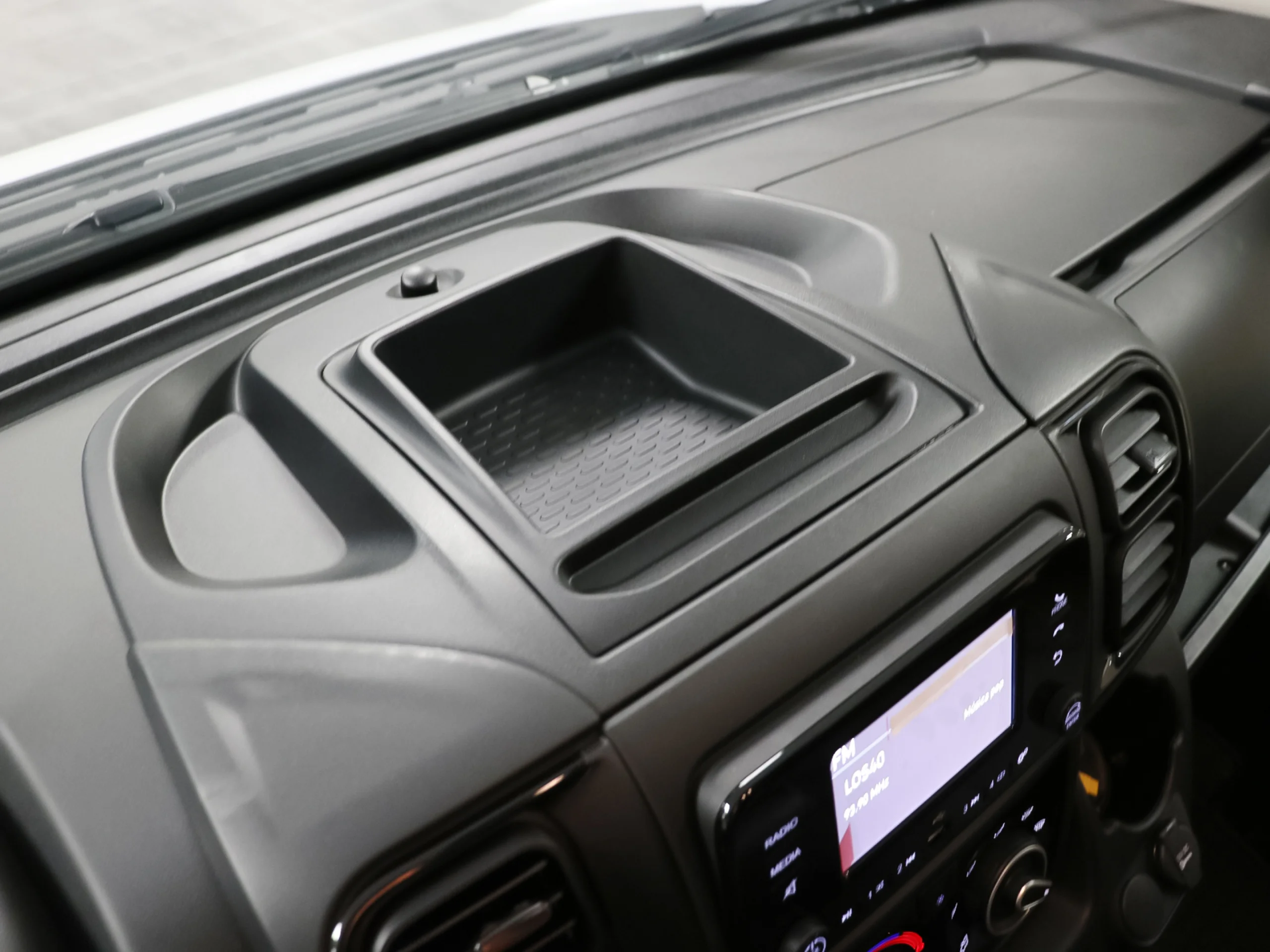 Citroen Jumper Furgon BlueHDi 140 S&S 35 L2H2 103 kW (140 CV) - Foto 16