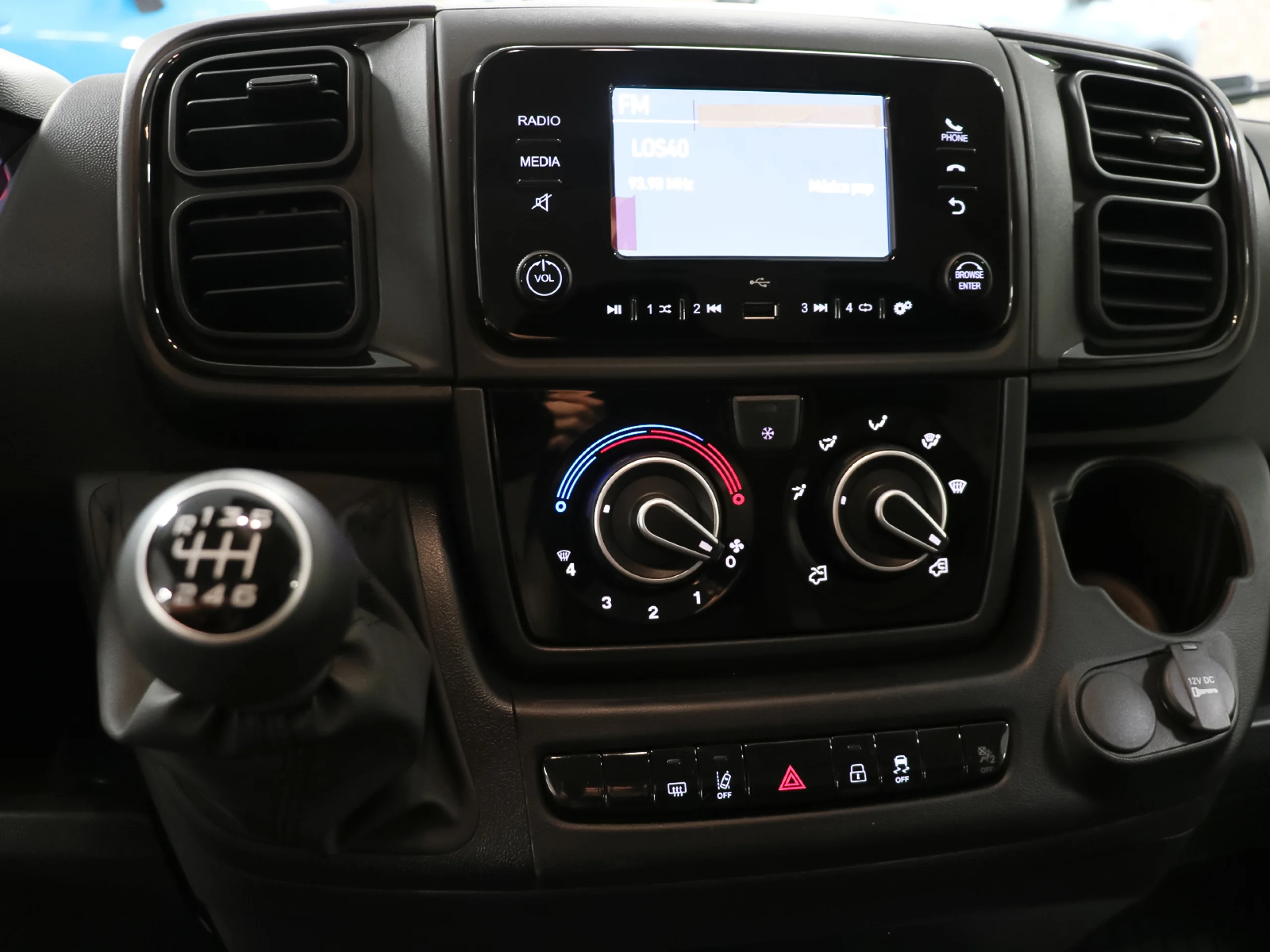 Citroen Jumper Furgon BlueHDi 140 S&S 35 L2H2 103 kW (140 CV) - Foto 17