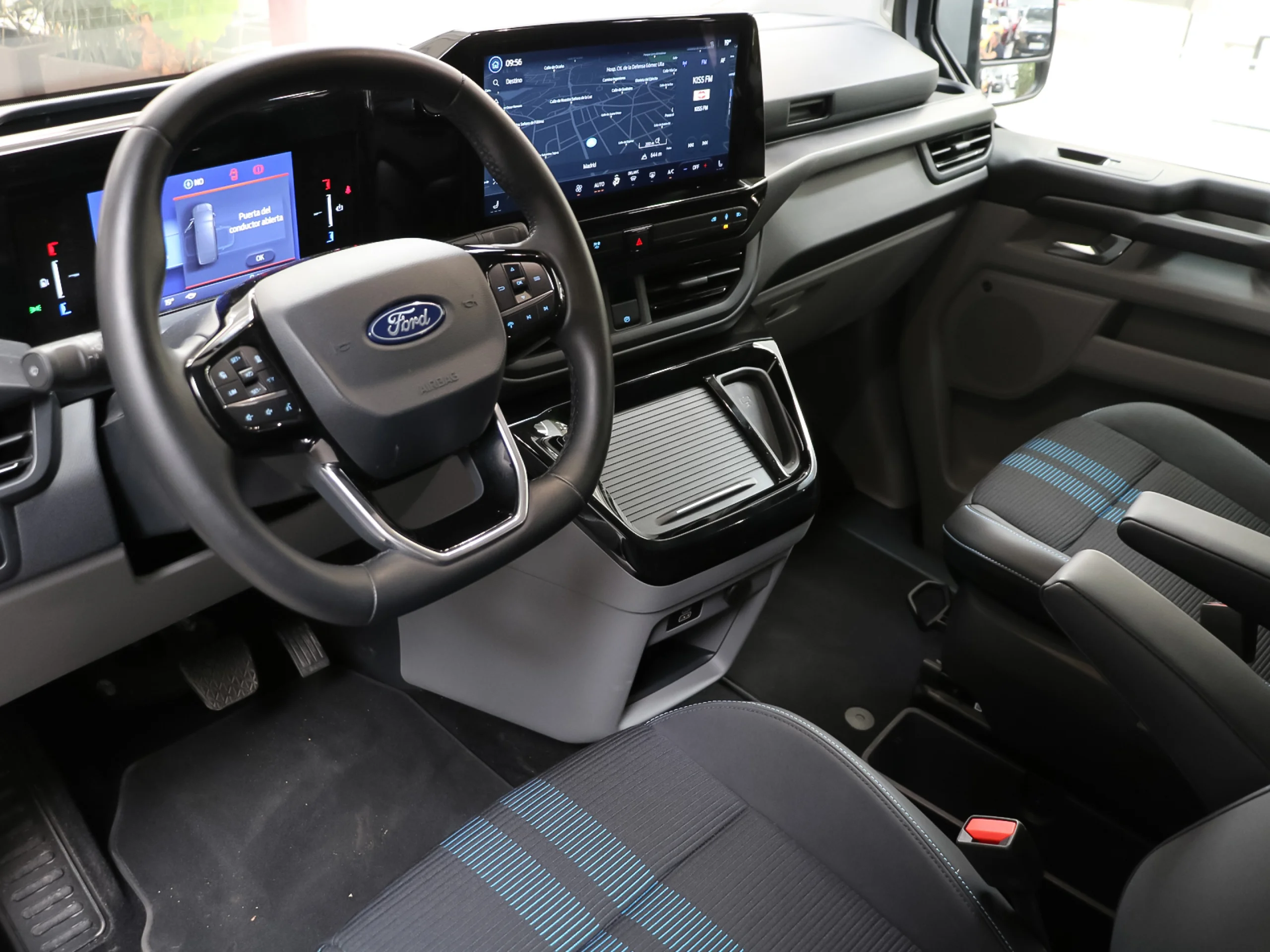 Ford Tourneo Custom BEV 64kWh Titanium X L1 Auto 160 kW (218 CV) - Foto 3