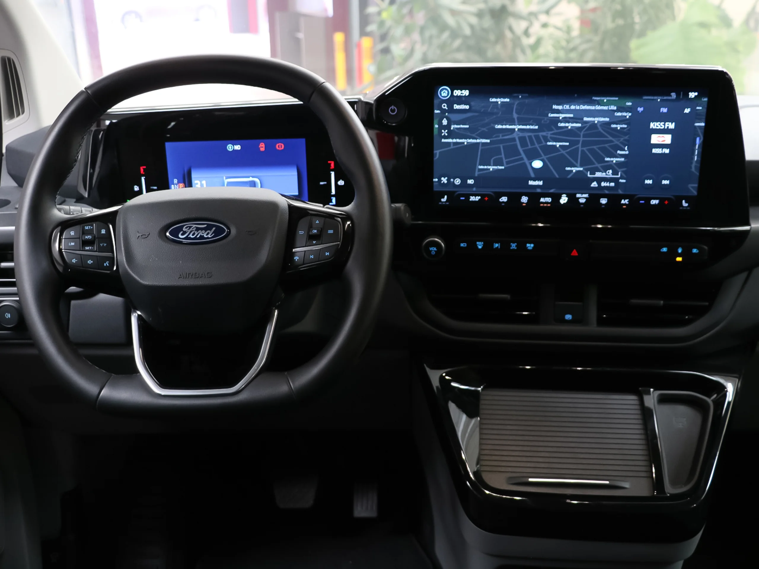 Ford Tourneo Custom BEV 64kWh Titanium X L1 Auto 160 kW (218 CV) - Foto 18