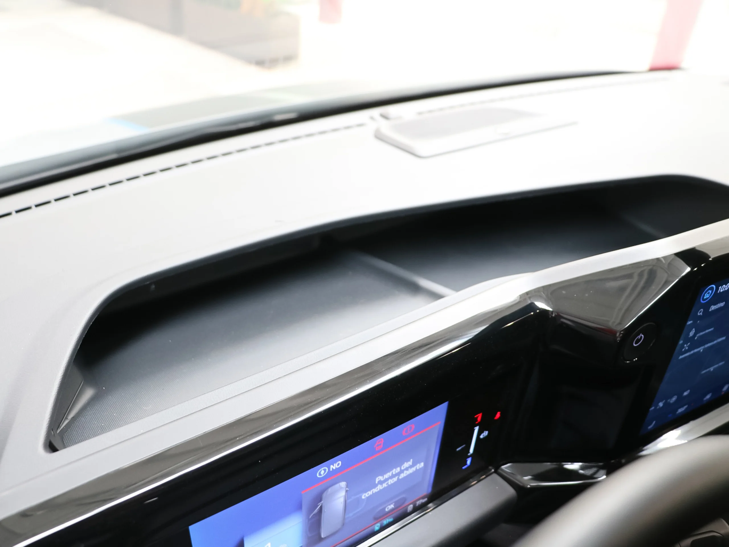 Ford Tourneo Custom BEV 64kWh Titanium X L1 Auto 160 kW (218 CV) - Foto 19