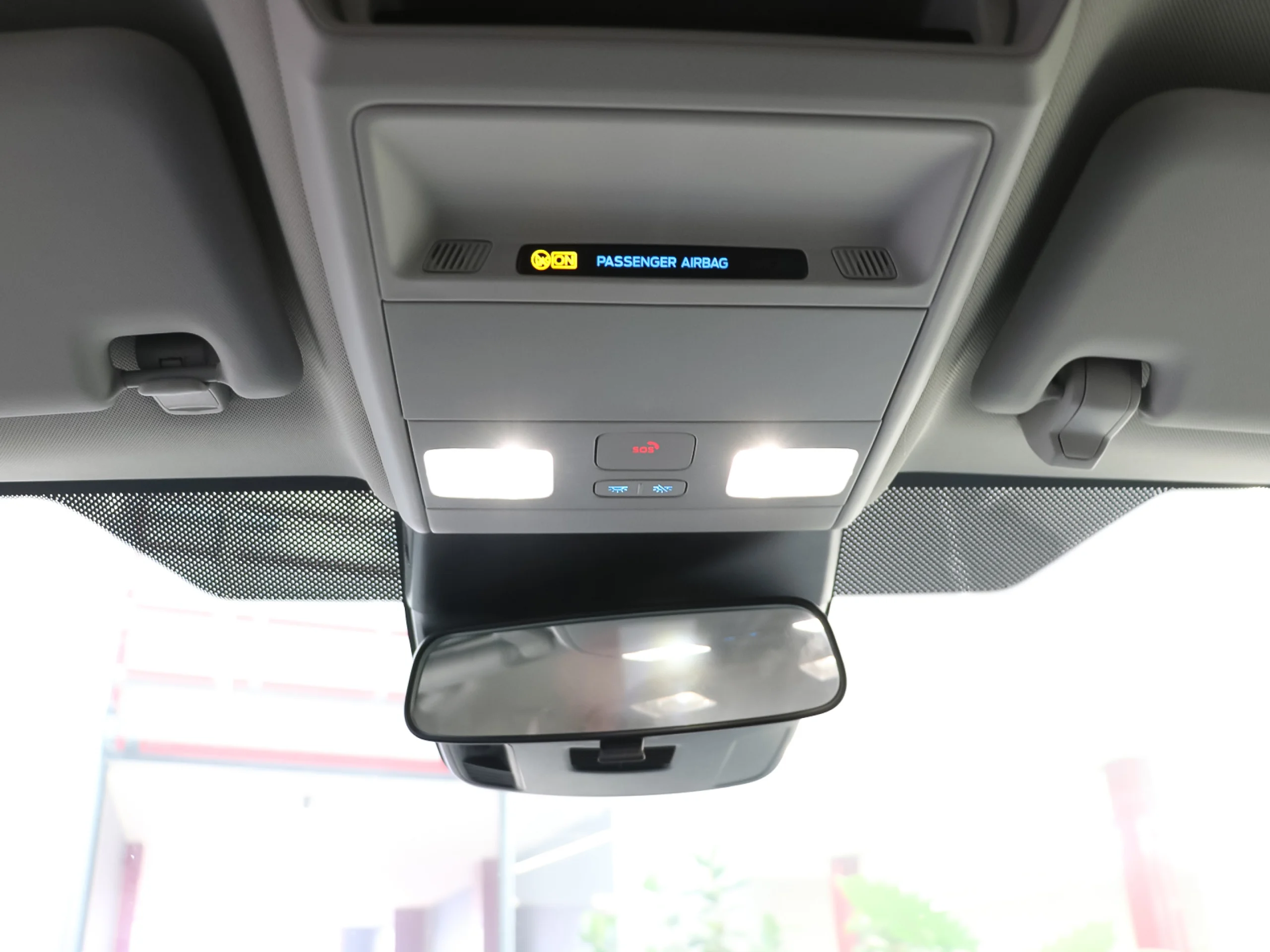 Ford Tourneo Custom BEV 64kWh Titanium X L1 Auto 160 kW (218 CV) - Foto 46