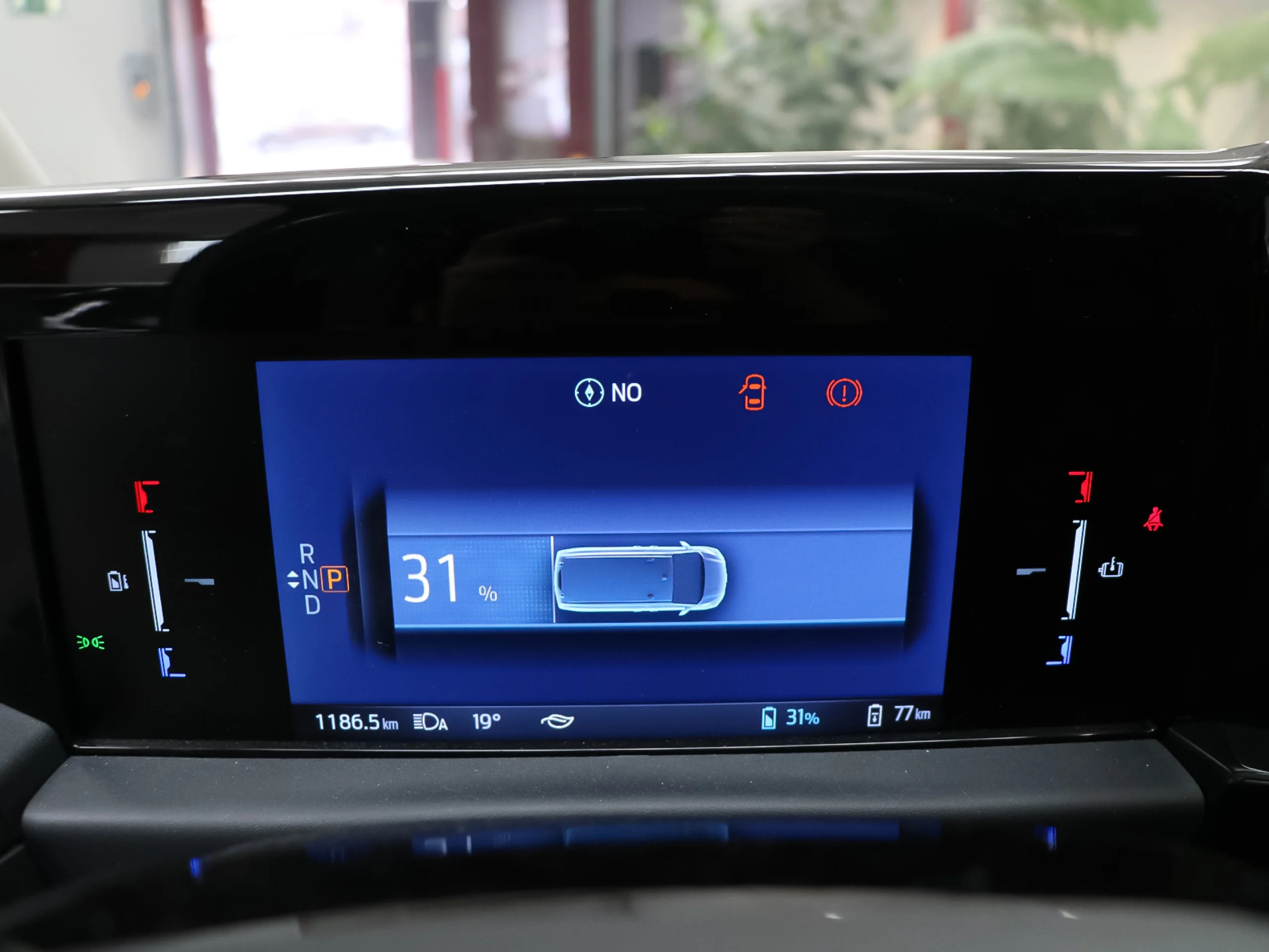 Ford Tourneo Custom BEV 64kWh Titanium X L1 Auto 160 kW (218 CV) - Foto 50