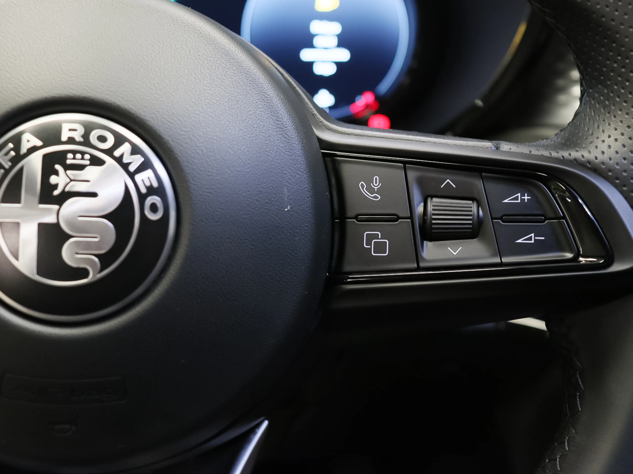Alfa Romeo Tonale 1.5 MHEV Sprint FWD 96 kW (130 CV) - Foto 9