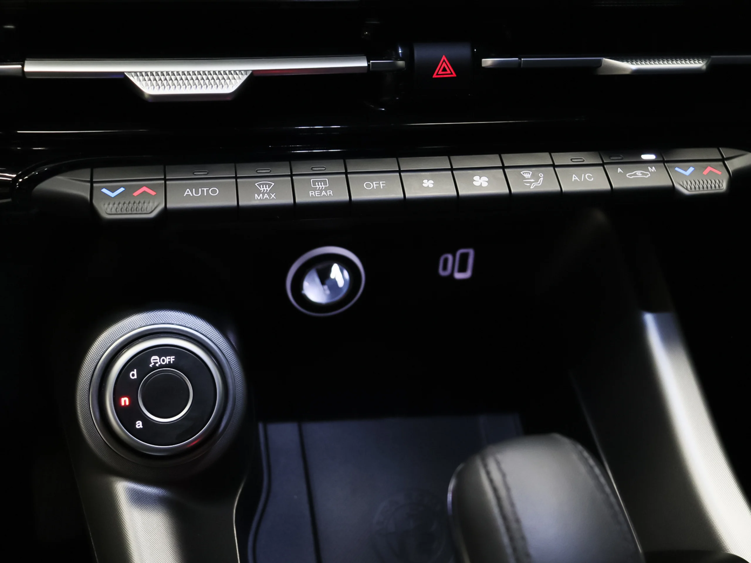 Alfa Romeo Tonale 1.5 MHEV Sprint FWD 96 kW (130 CV) - Foto 15