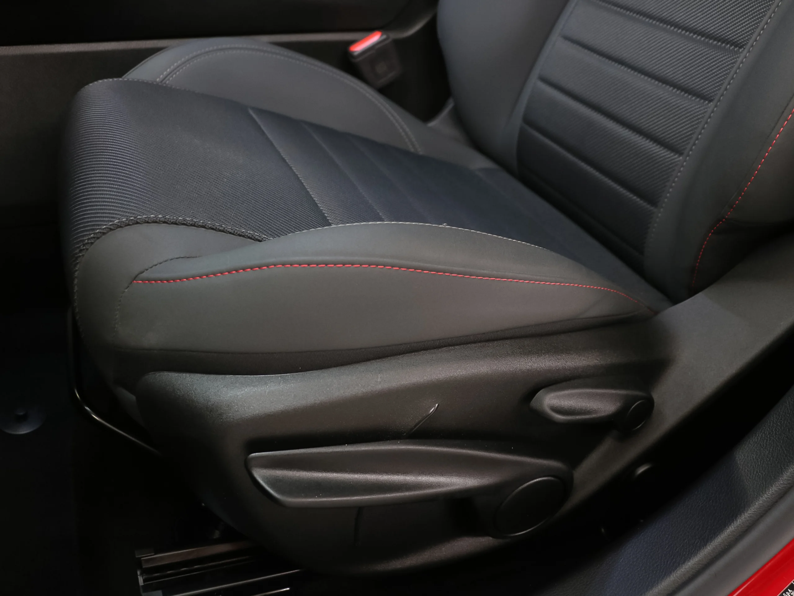 Alfa Romeo Tonale 1.5 MHEV Sprint FWD 96 kW (130 CV) - Foto 8